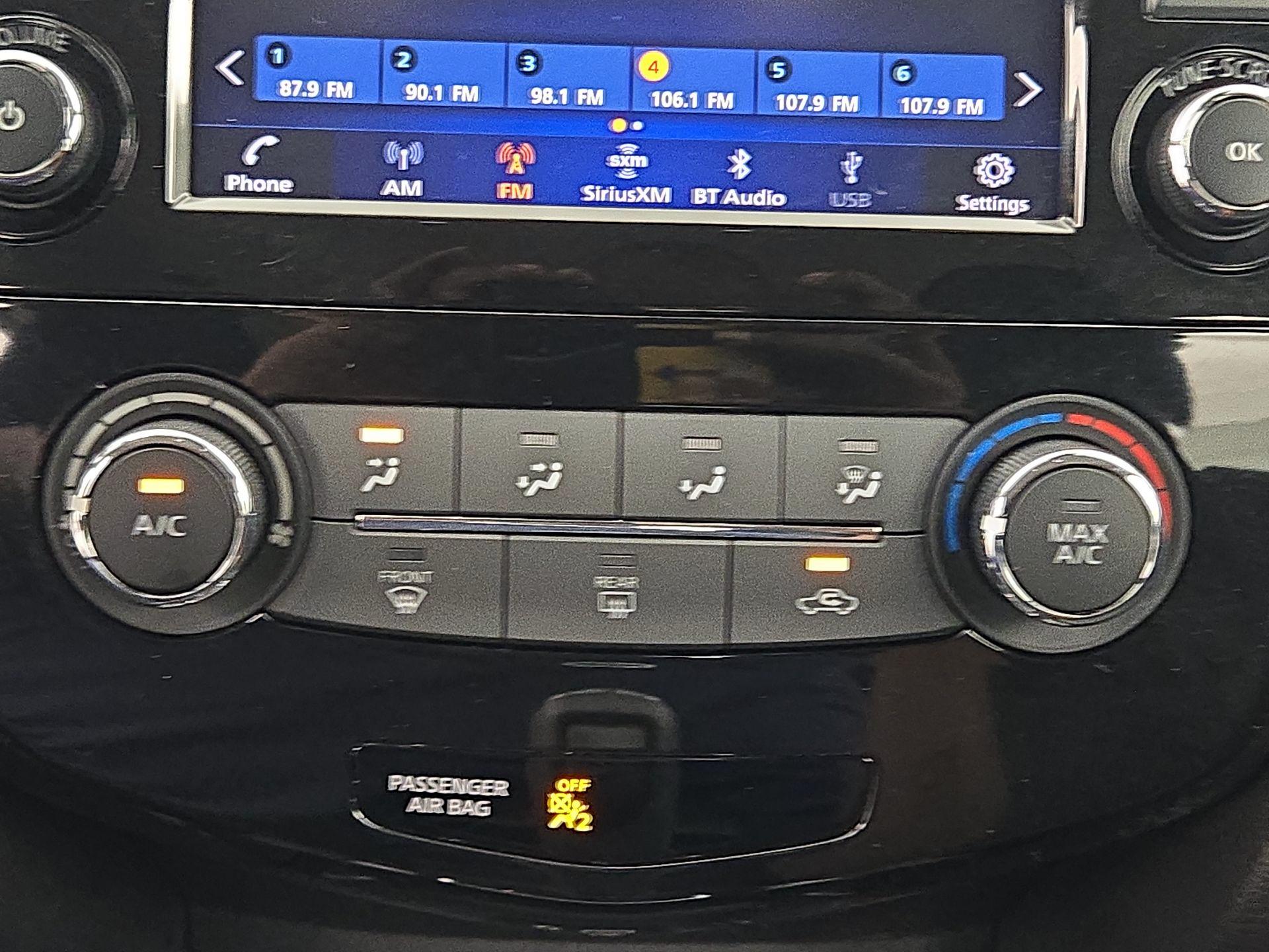 Thumbnail: 2020 Nissan Rogue Sport - 16