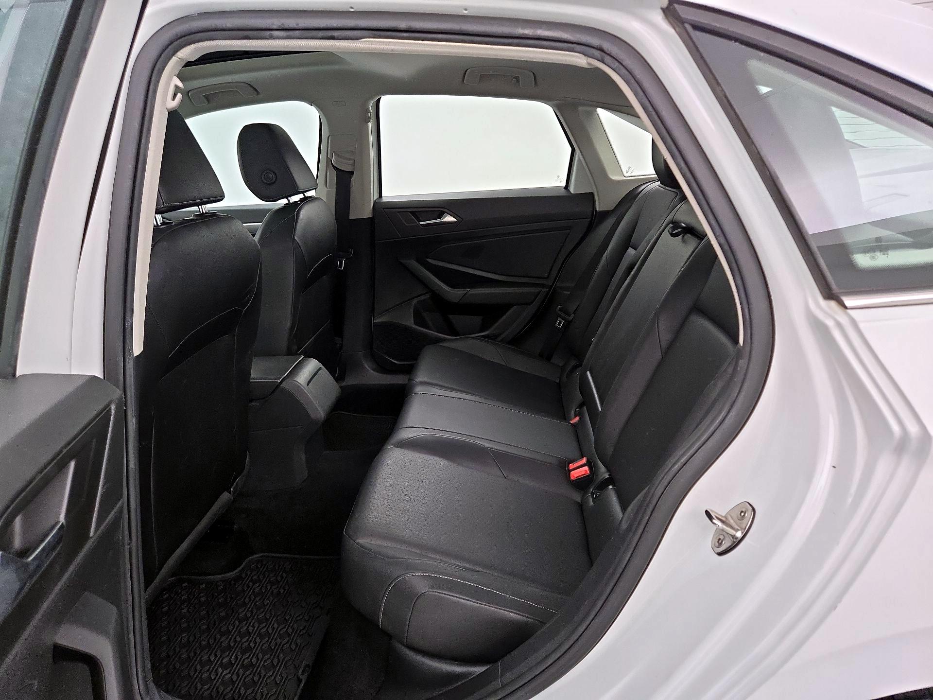 Thumbnail: 2019 Volkswagen Jetta - 20