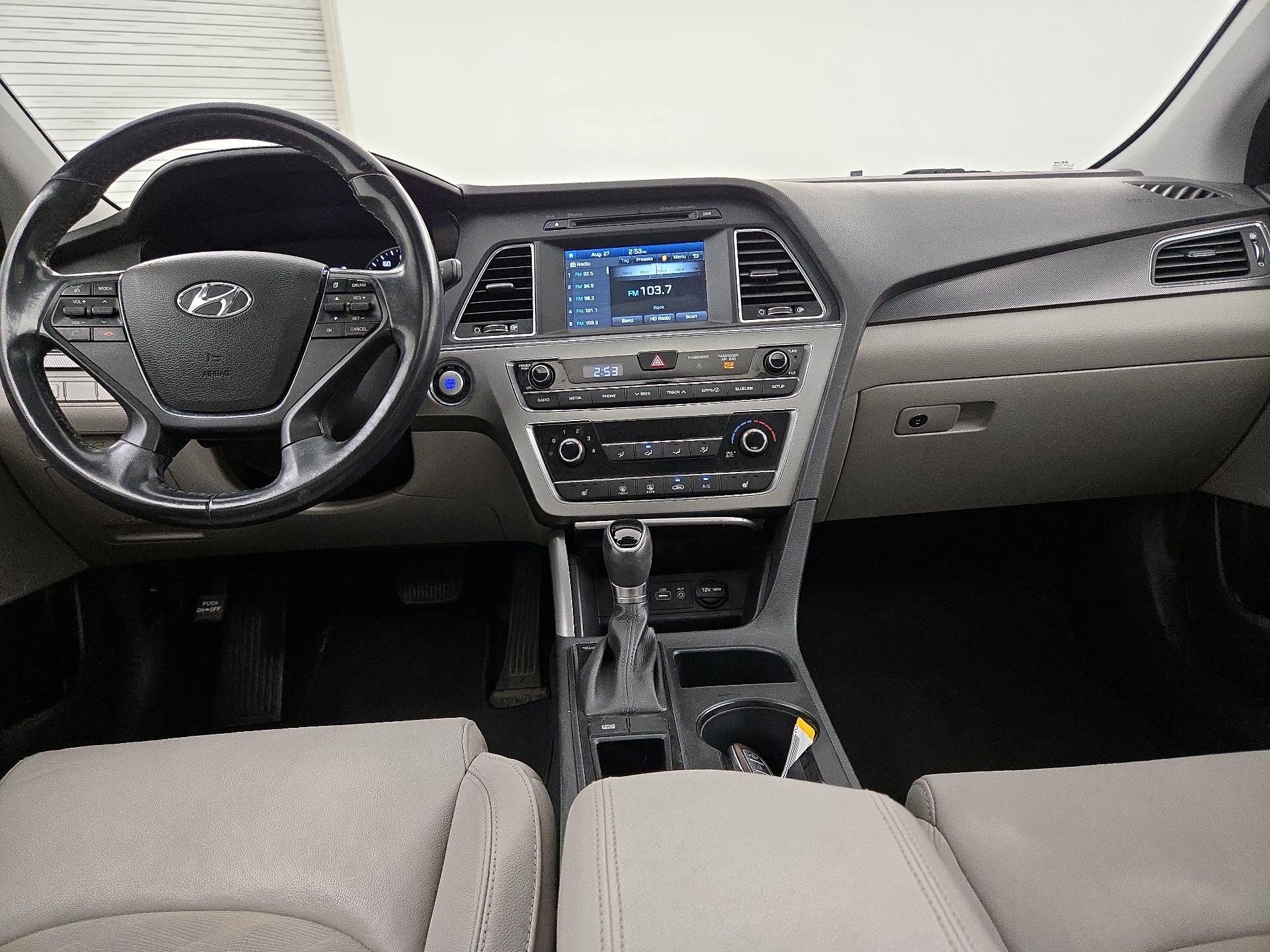 Thumbnail: 2017 Hyundai Sonata - 9