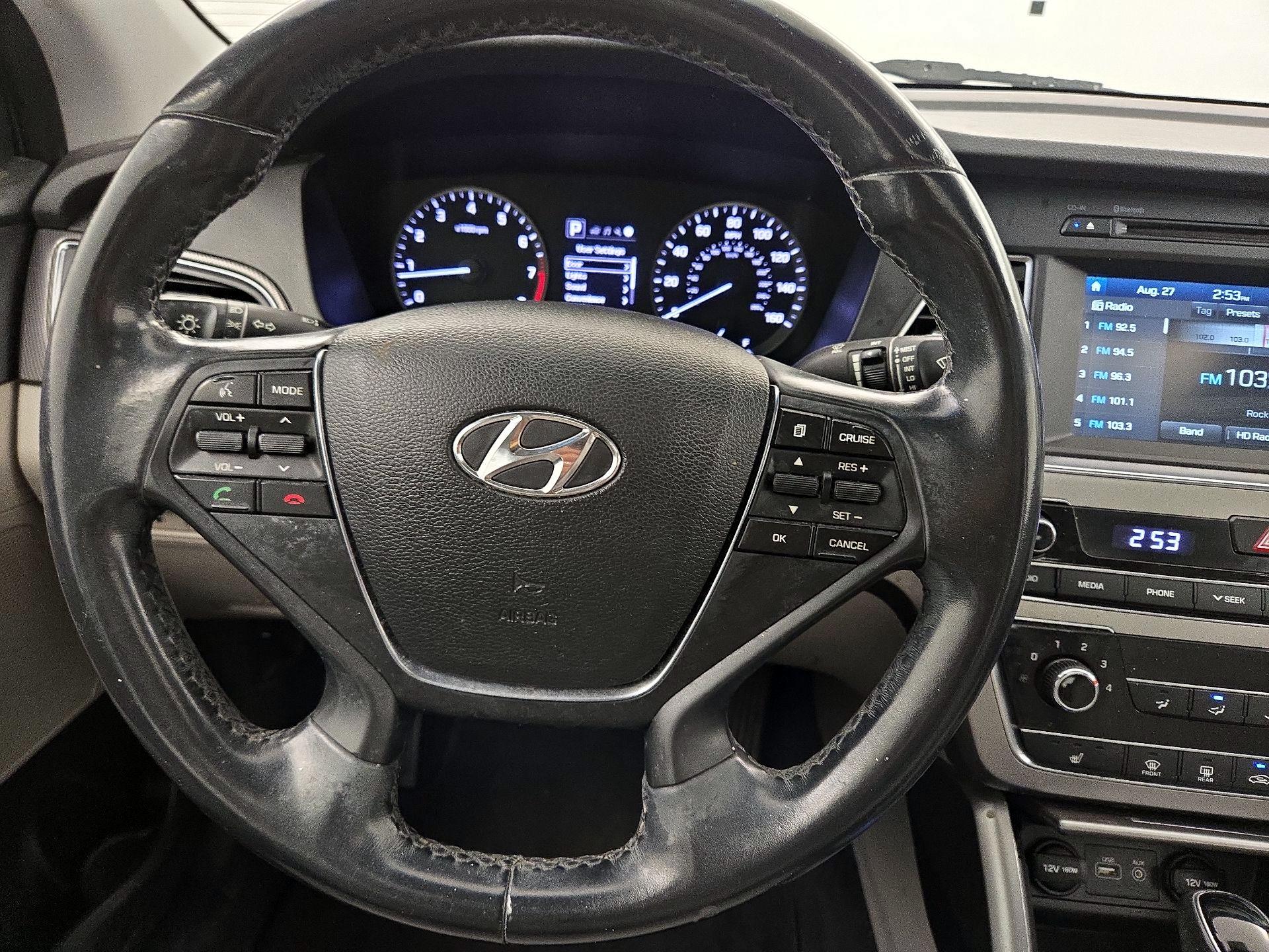 Thumbnail: 2017 Hyundai Sonata - 10
