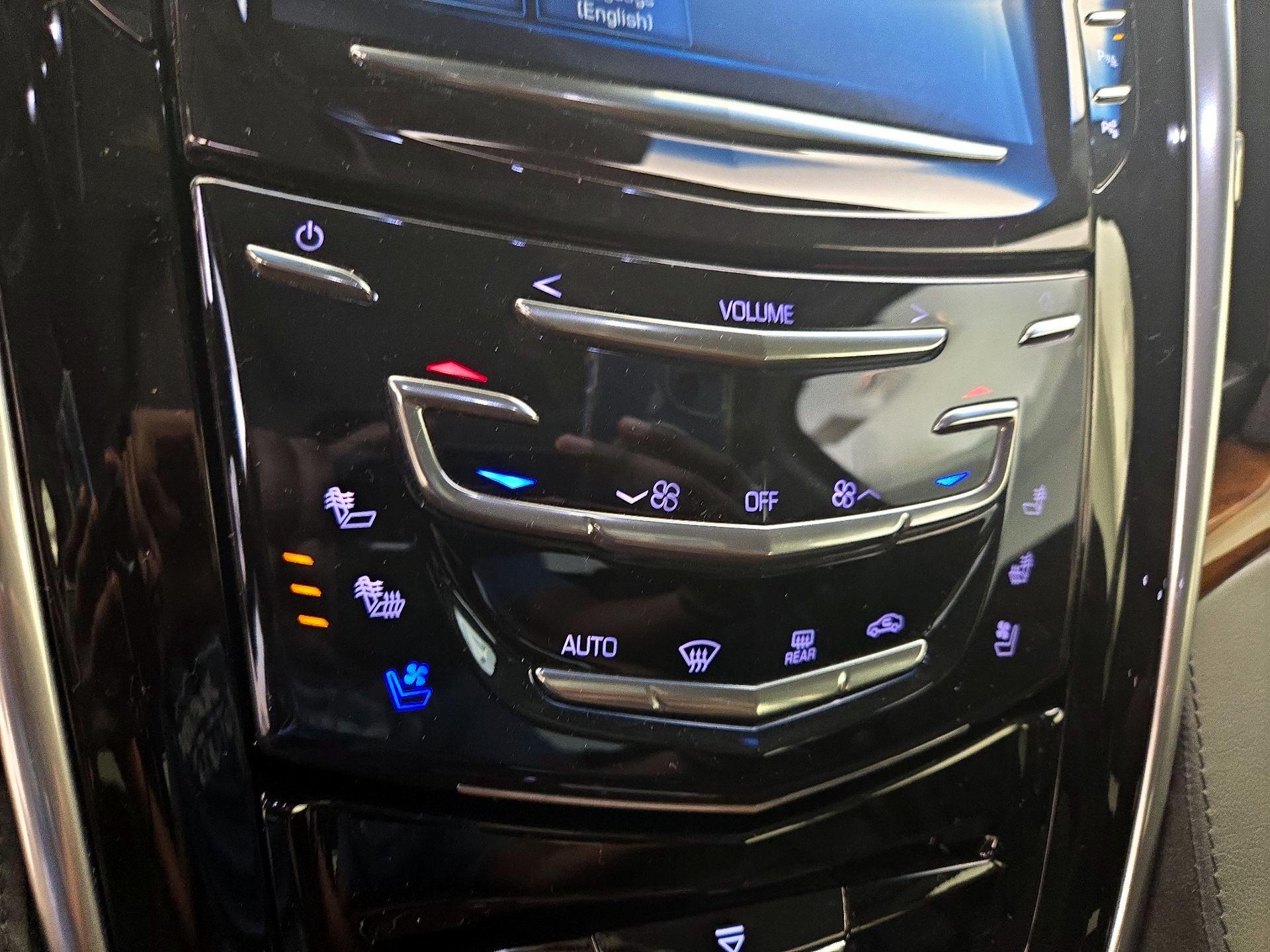 Thumbnail: 2019 Cadillac Escalade - 17