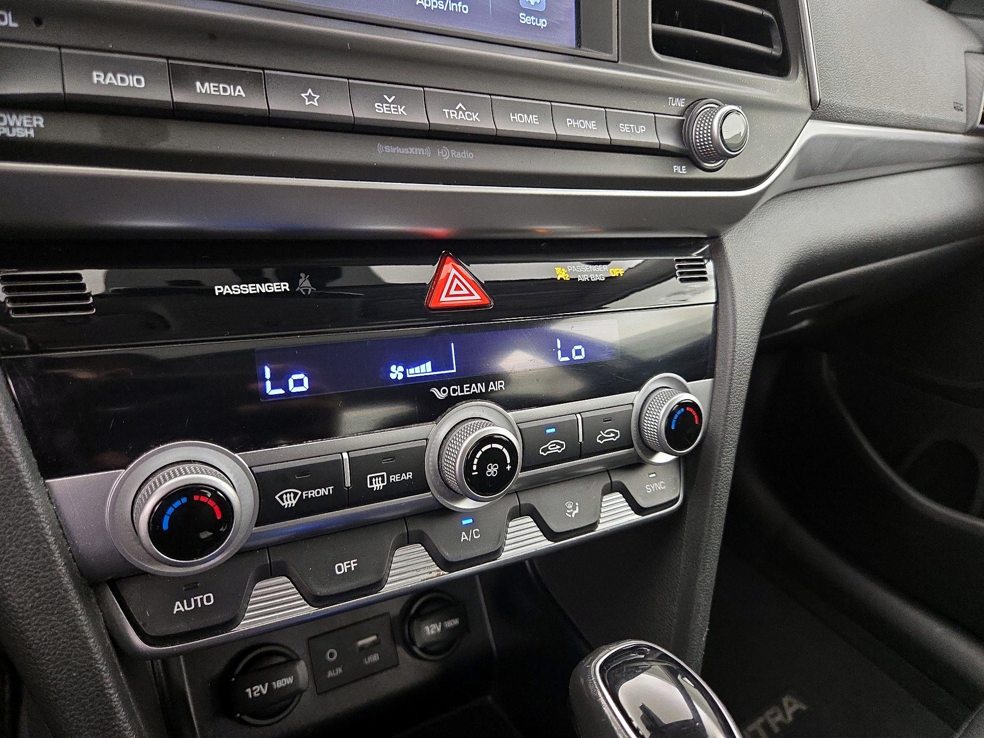 Thumbnail: 2020 Hyundai Elantra - 16