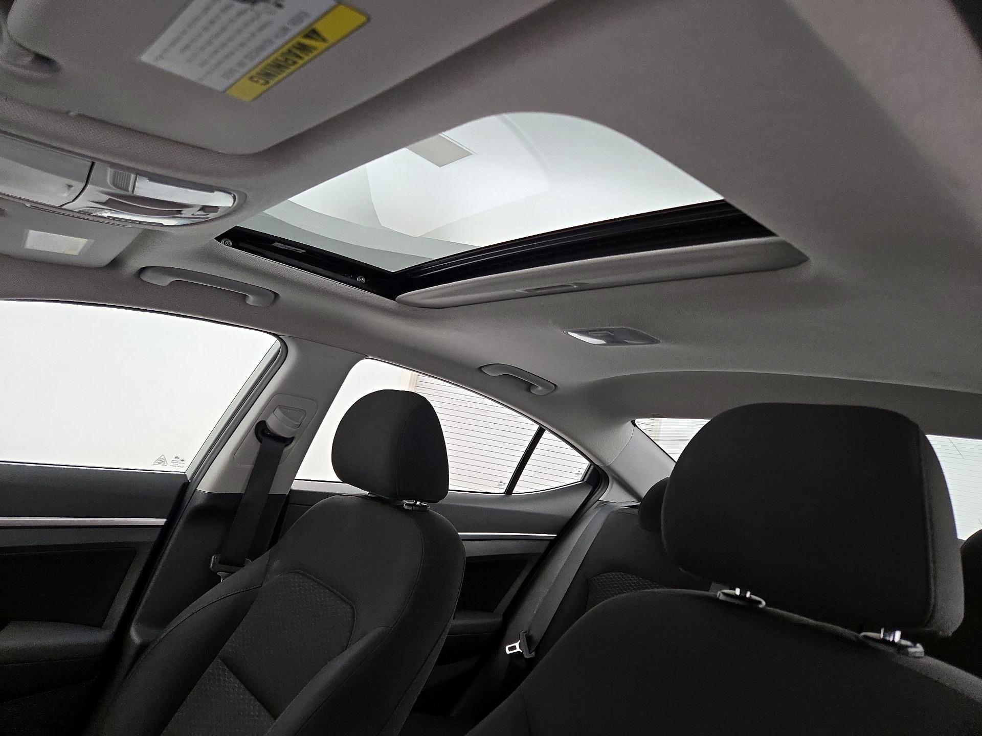 Thumbnail: 2020 Hyundai Elantra - 19