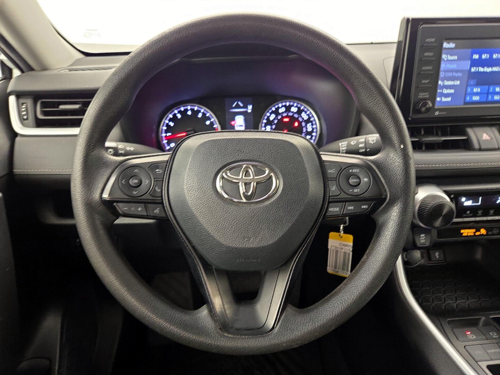 Thumbnail: 2021 Toyota RAV4 - 10