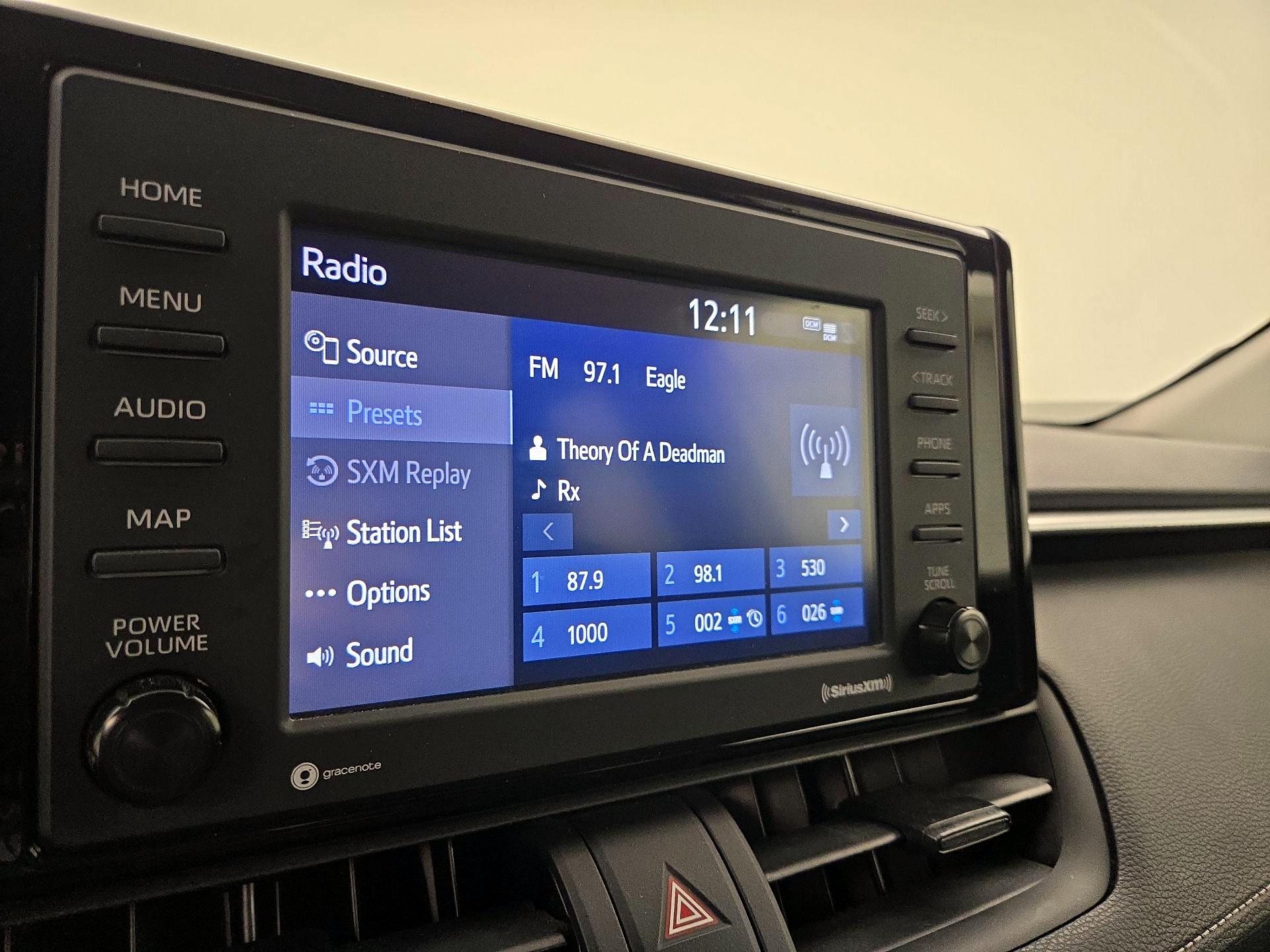 Thumbnail: 2021 Toyota RAV4 - 15