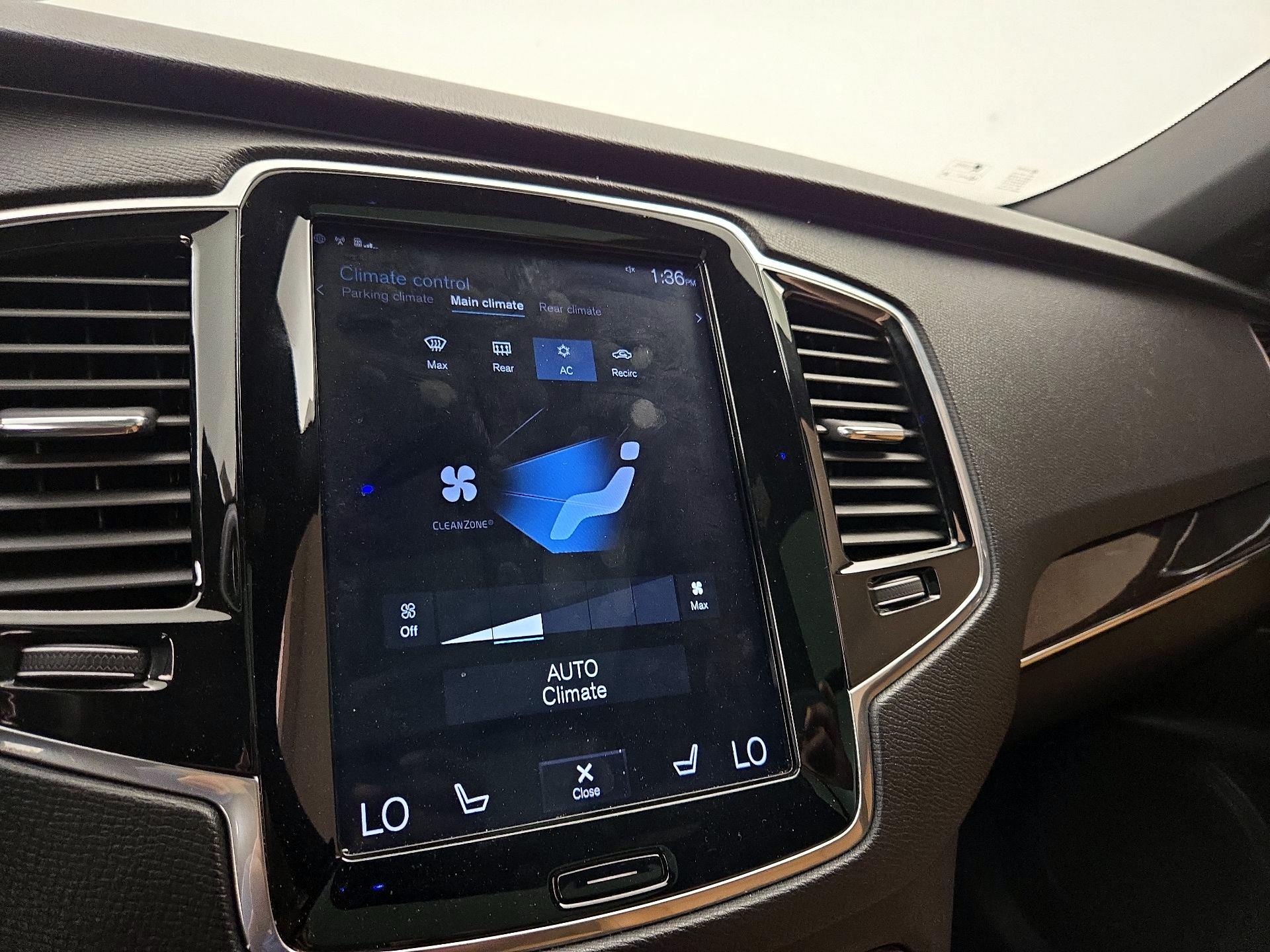 Thumbnail: 2018 Volvo XC90 - 17