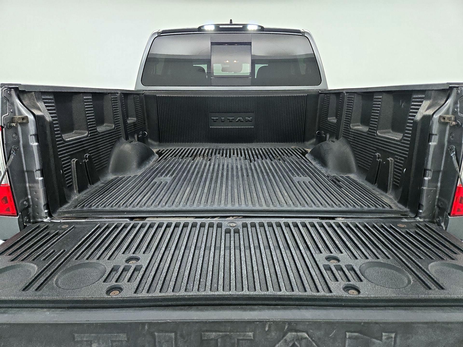 Thumbnail: 2023 Nissan Titan - 20