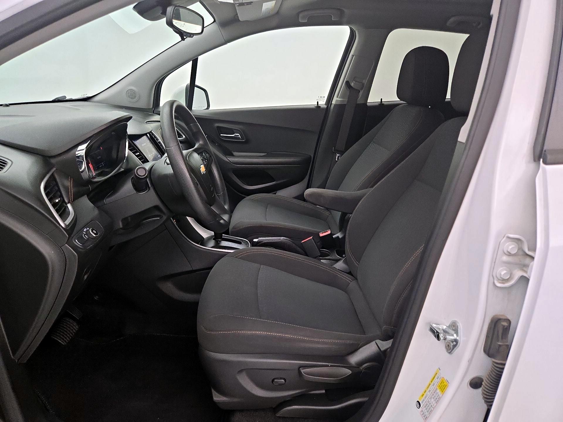 Thumbnail: 2021 Chevrolet Trax - 11