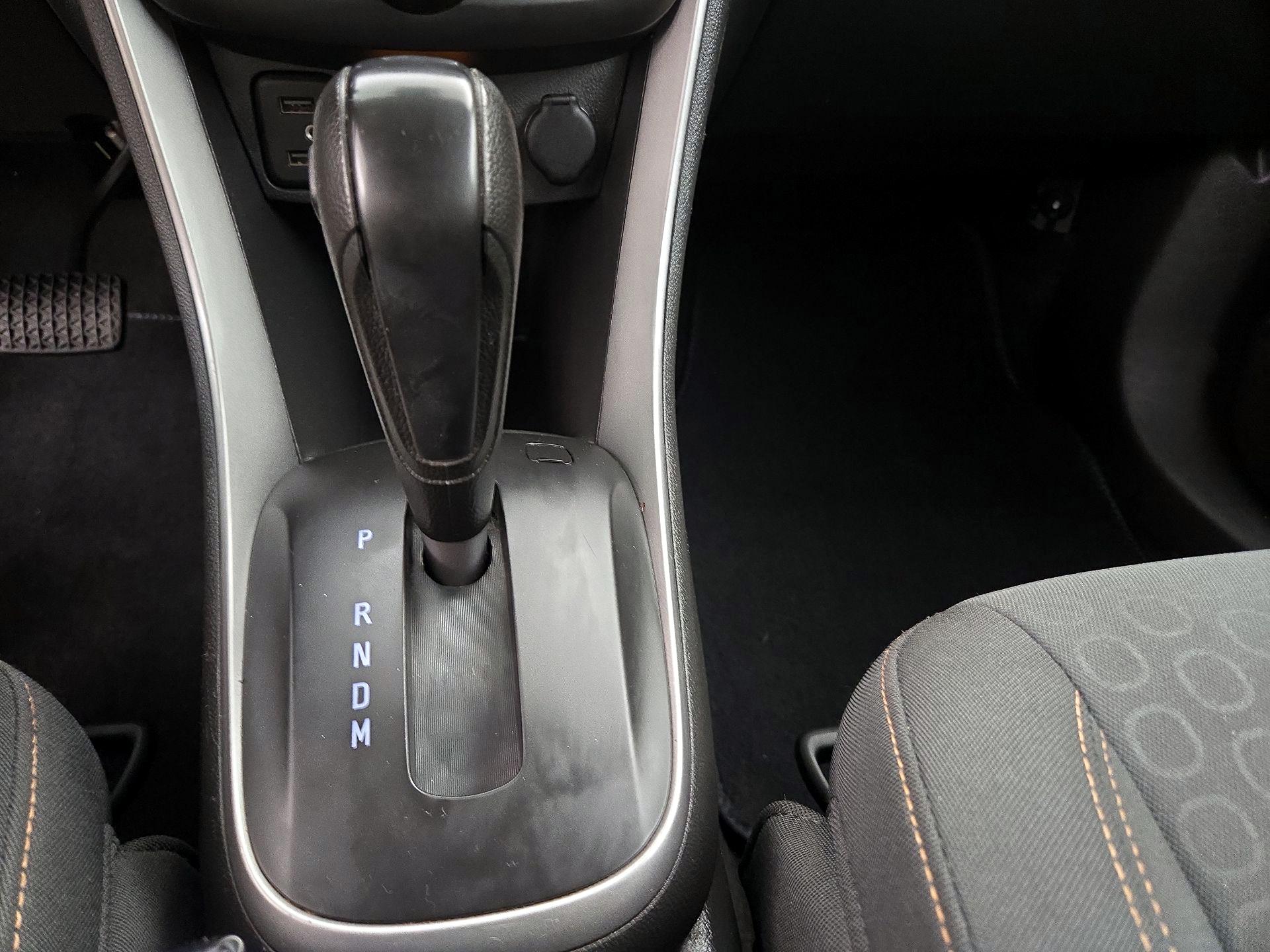 Thumbnail: 2021 Chevrolet Trax - 17