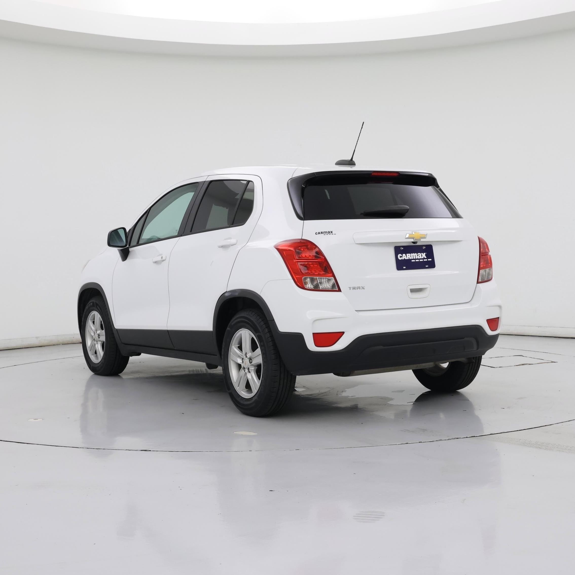 Thumbnail: 2021 Chevrolet Trax - 2