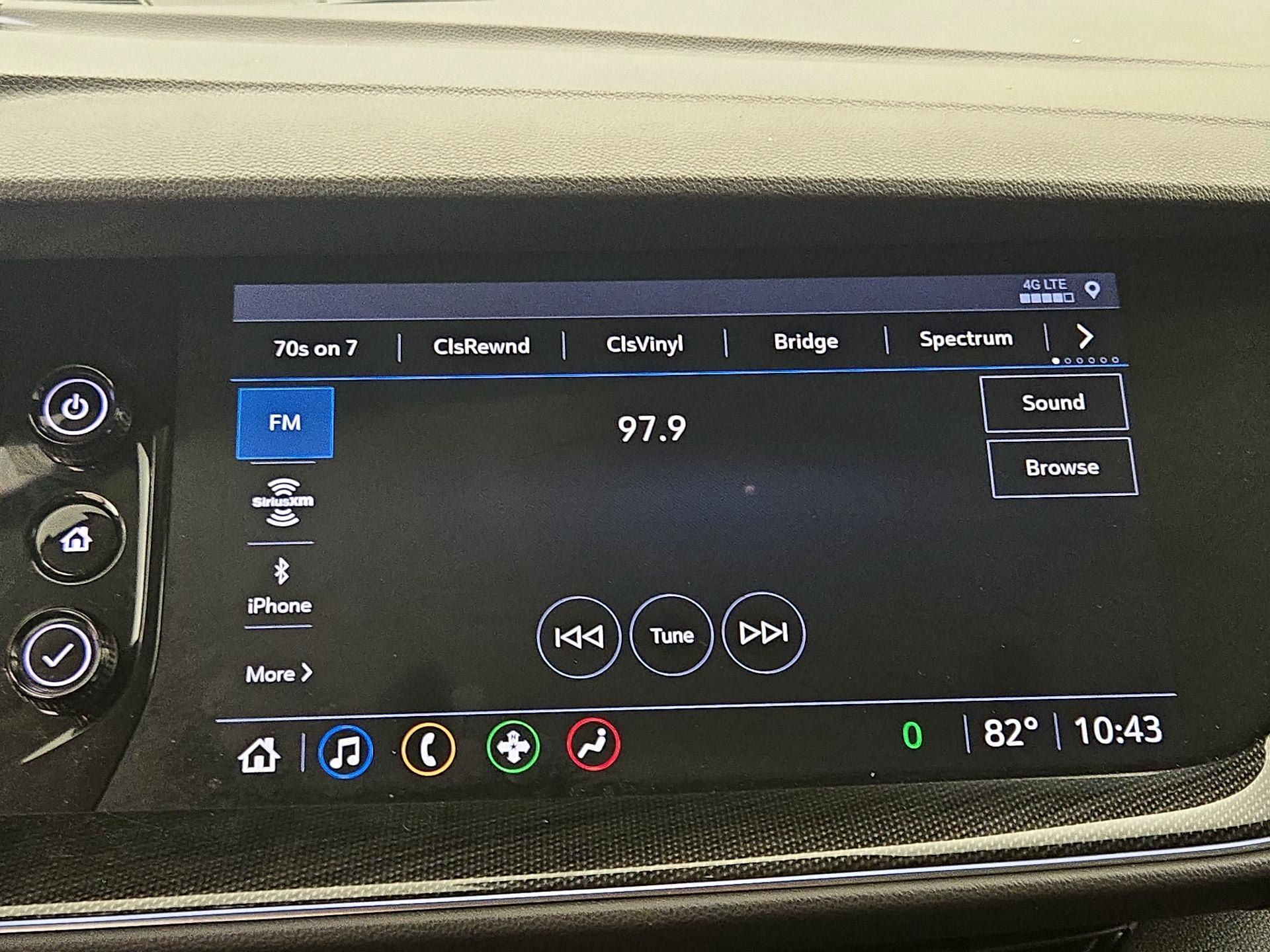 Thumbnail: 2021 Buick Envision - 15