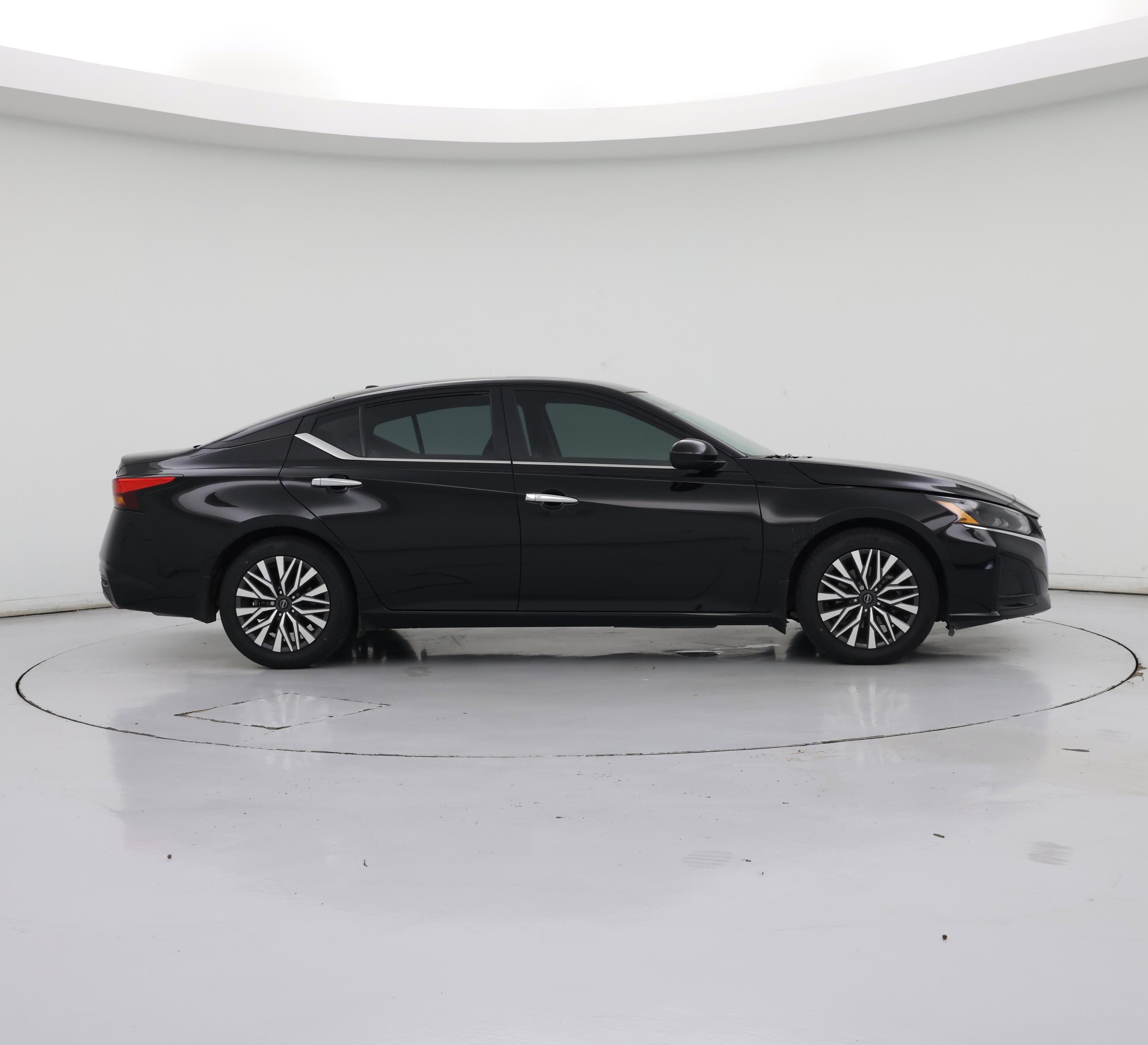 Thumbnail: 2024 Nissan Altima - 7