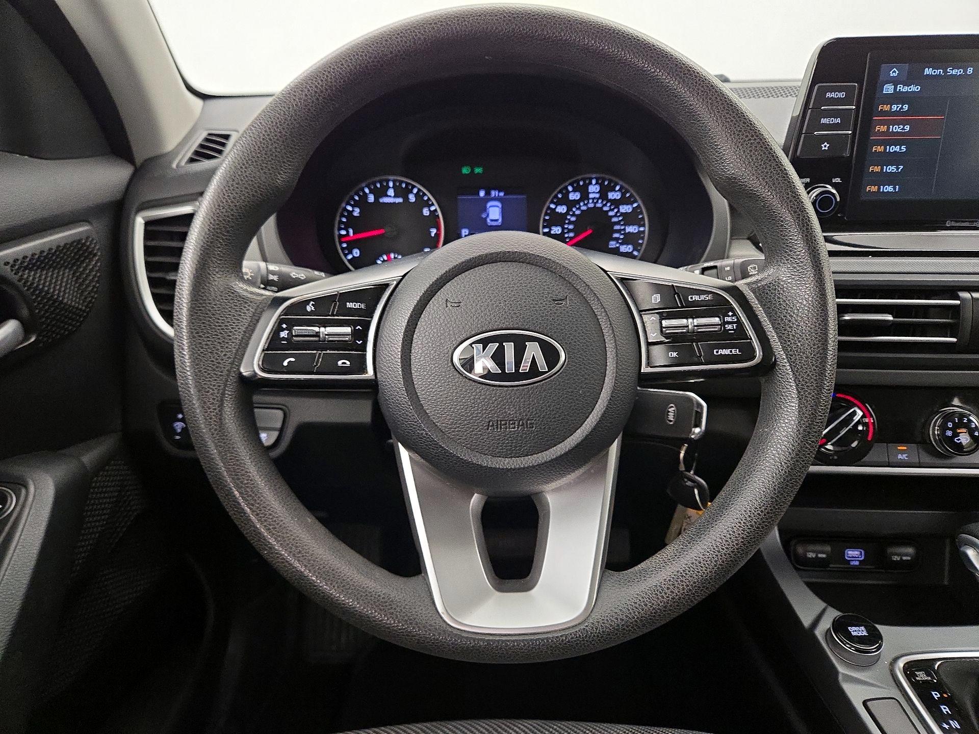 Thumbnail: 2021 Kia Seltos - 10