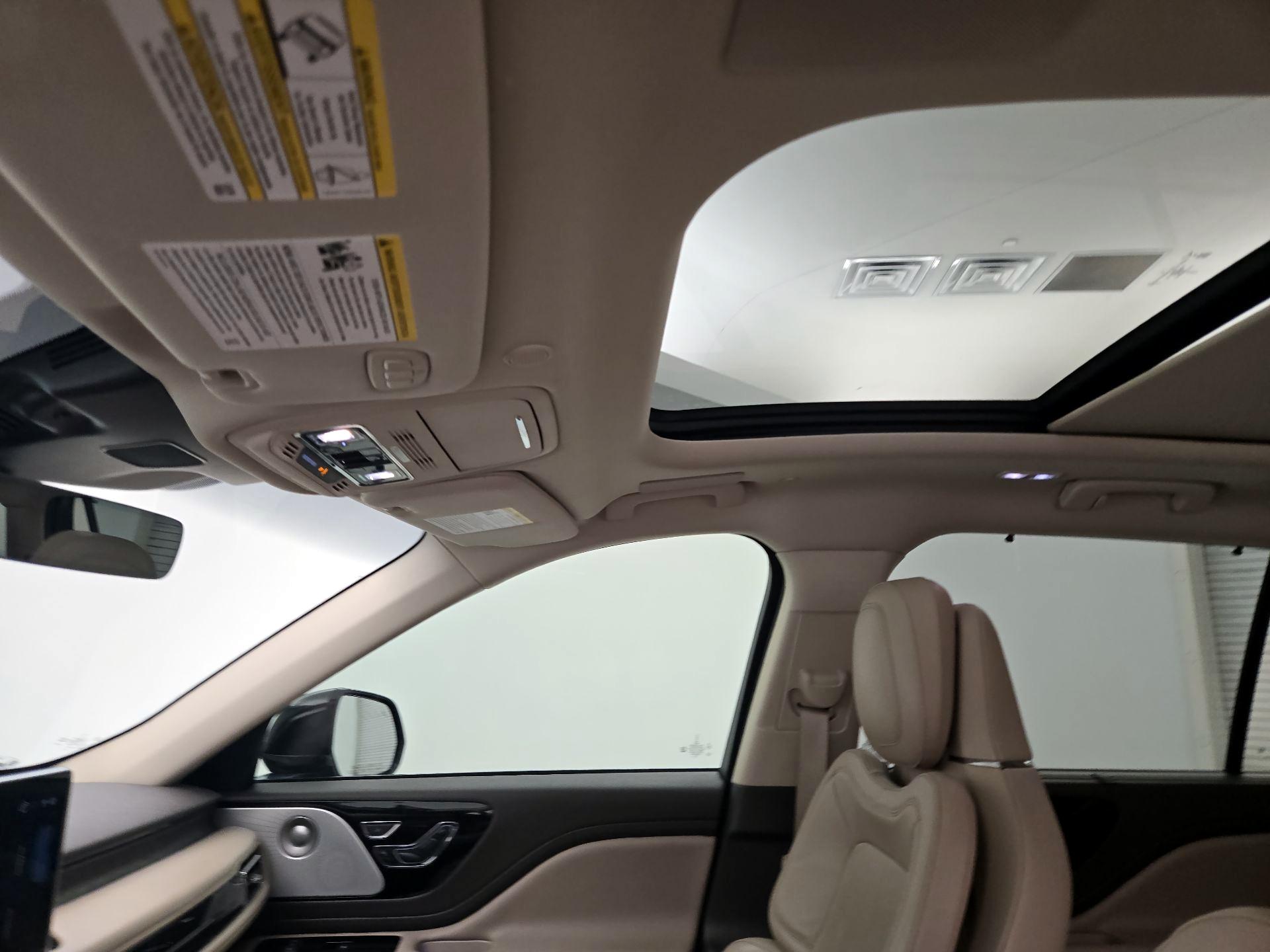 Thumbnail: 2021 Lincoln Aviator - 20