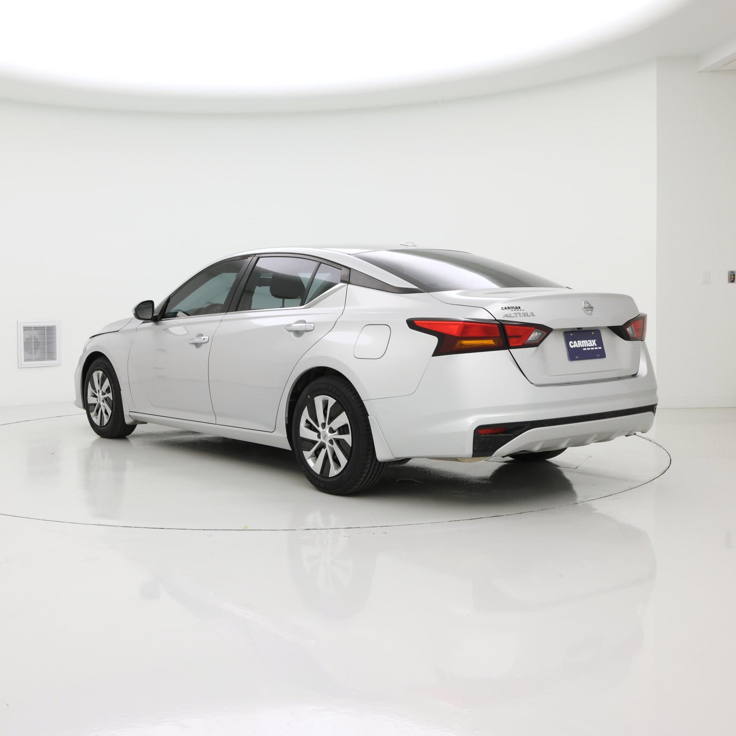 Thumbnail: 2020 Nissan Altima - 2