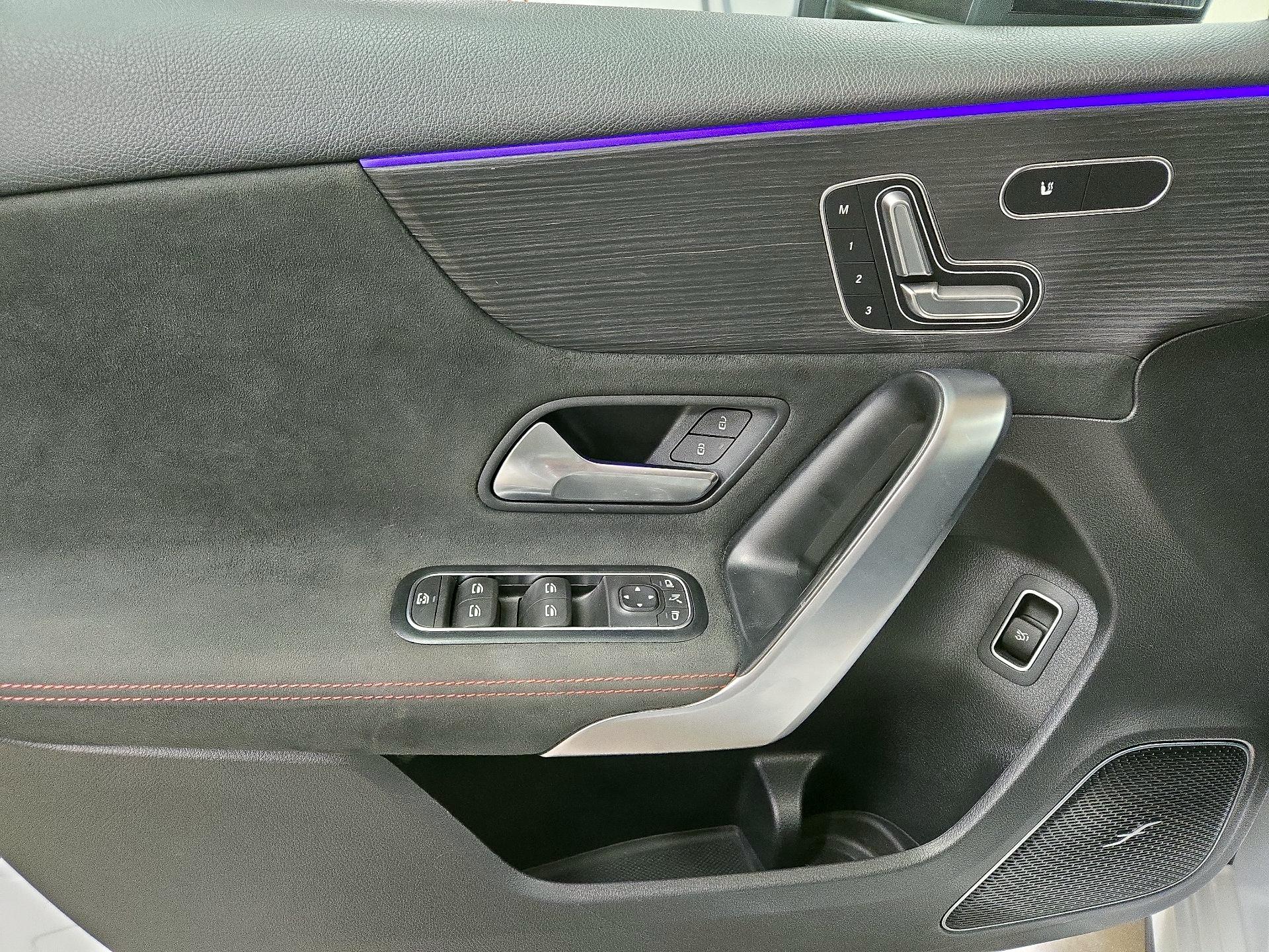 Thumbnail: 2020 Mercedes-Benz A-Class - 12