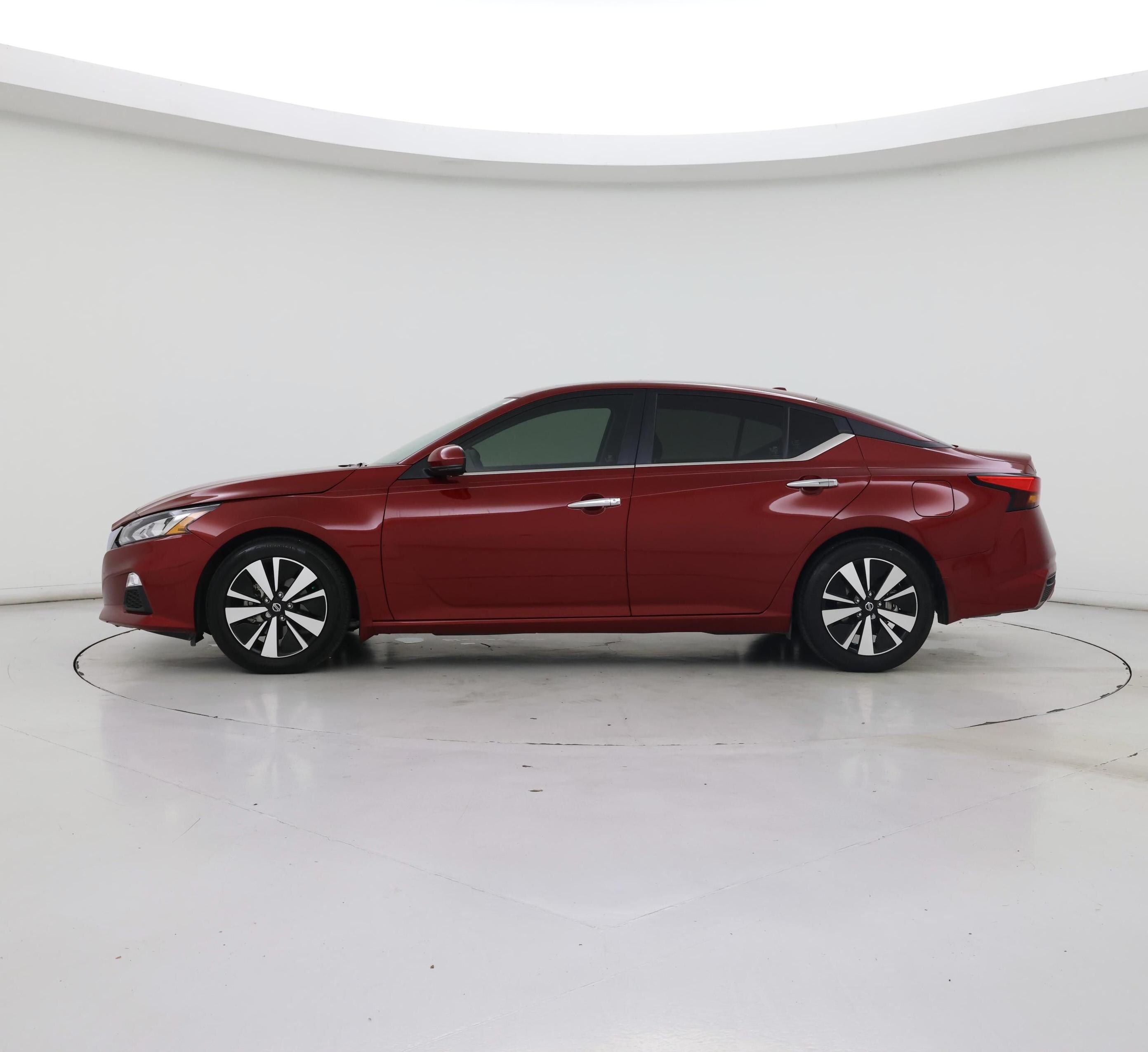 Thumbnail: 2022 Nissan Altima - 3