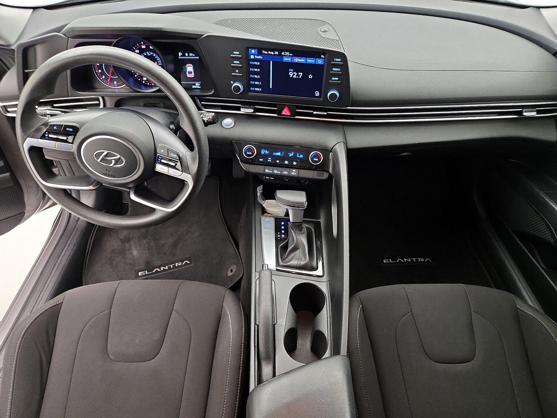 Thumbnail: 2023 Hyundai Elantra - 9
