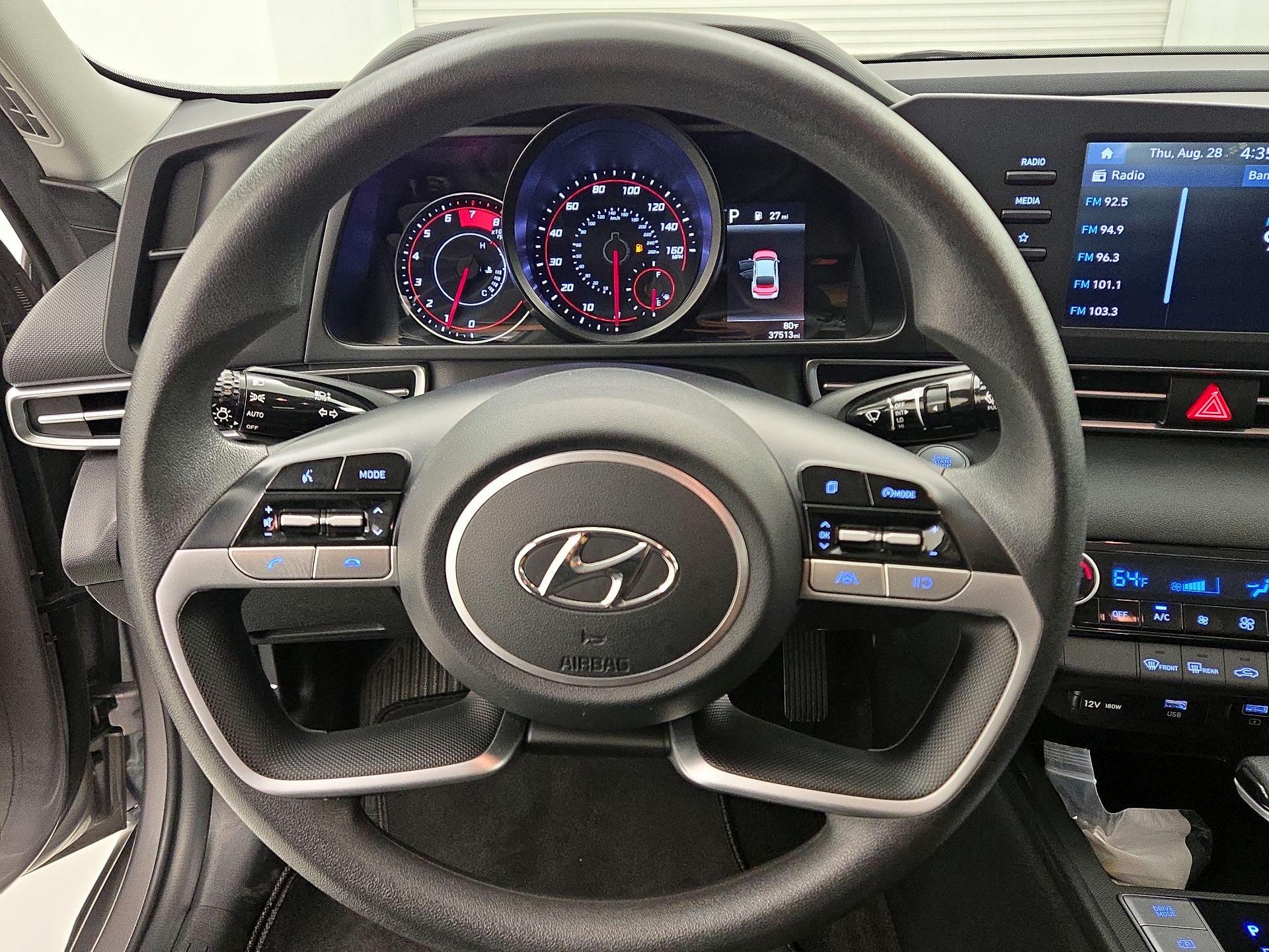 Thumbnail: 2023 Hyundai Elantra - 10