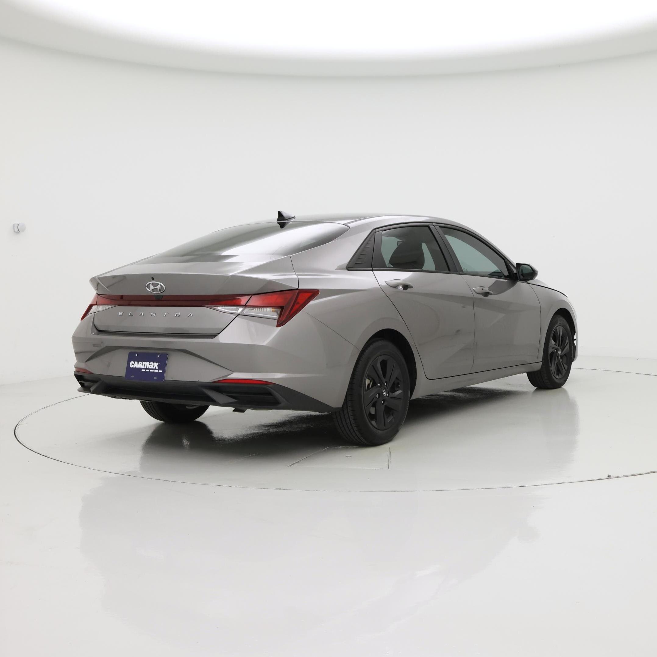 Thumbnail: 2023 Hyundai Elantra - 8