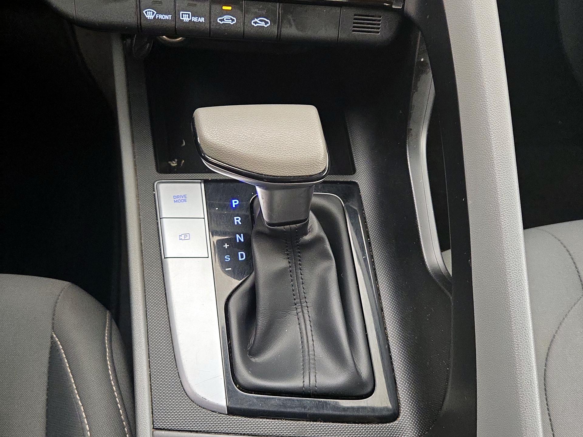 Thumbnail: 2023 Hyundai Elantra - 17