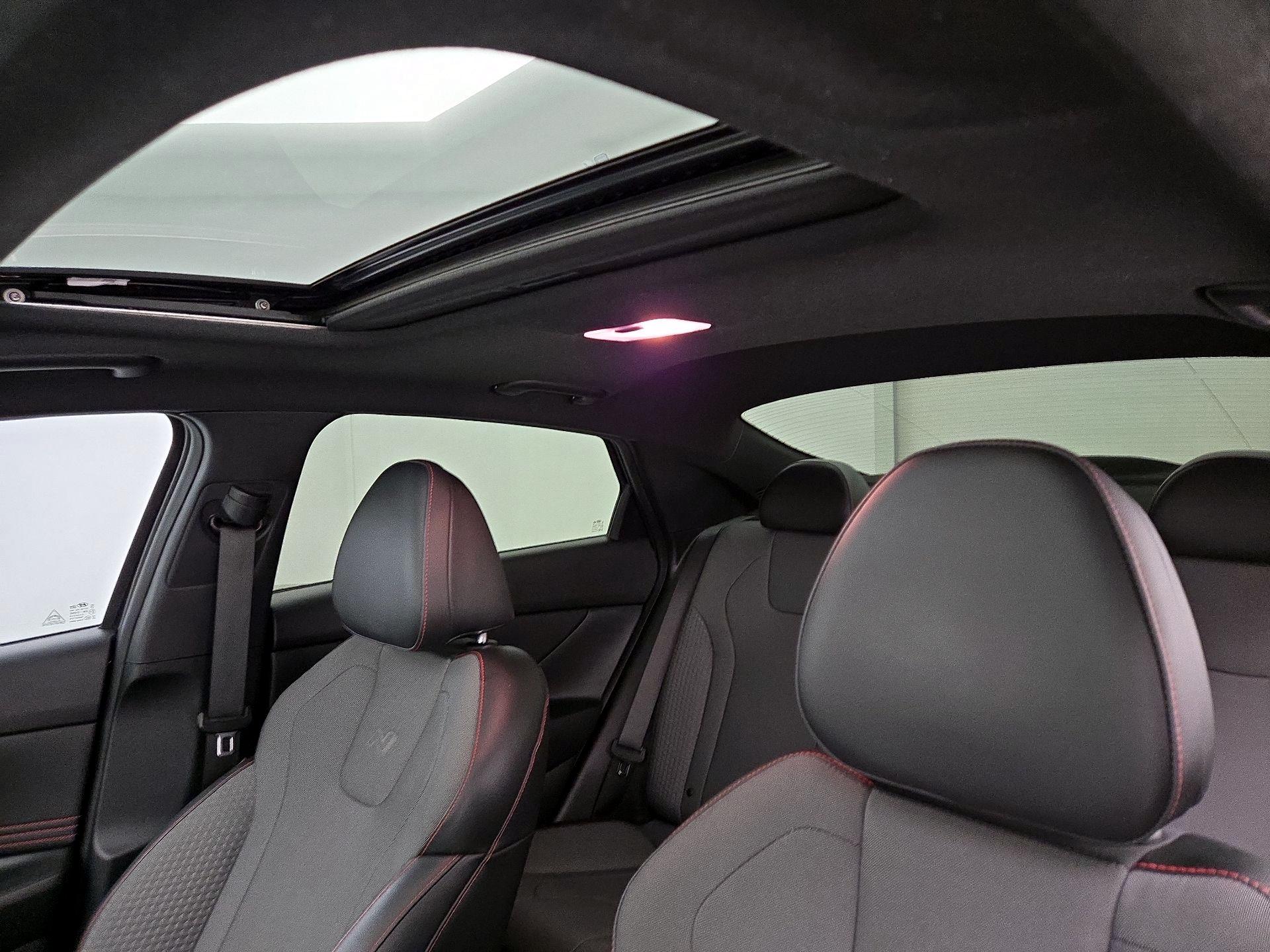Thumbnail: 2022 Hyundai Elantra - 19