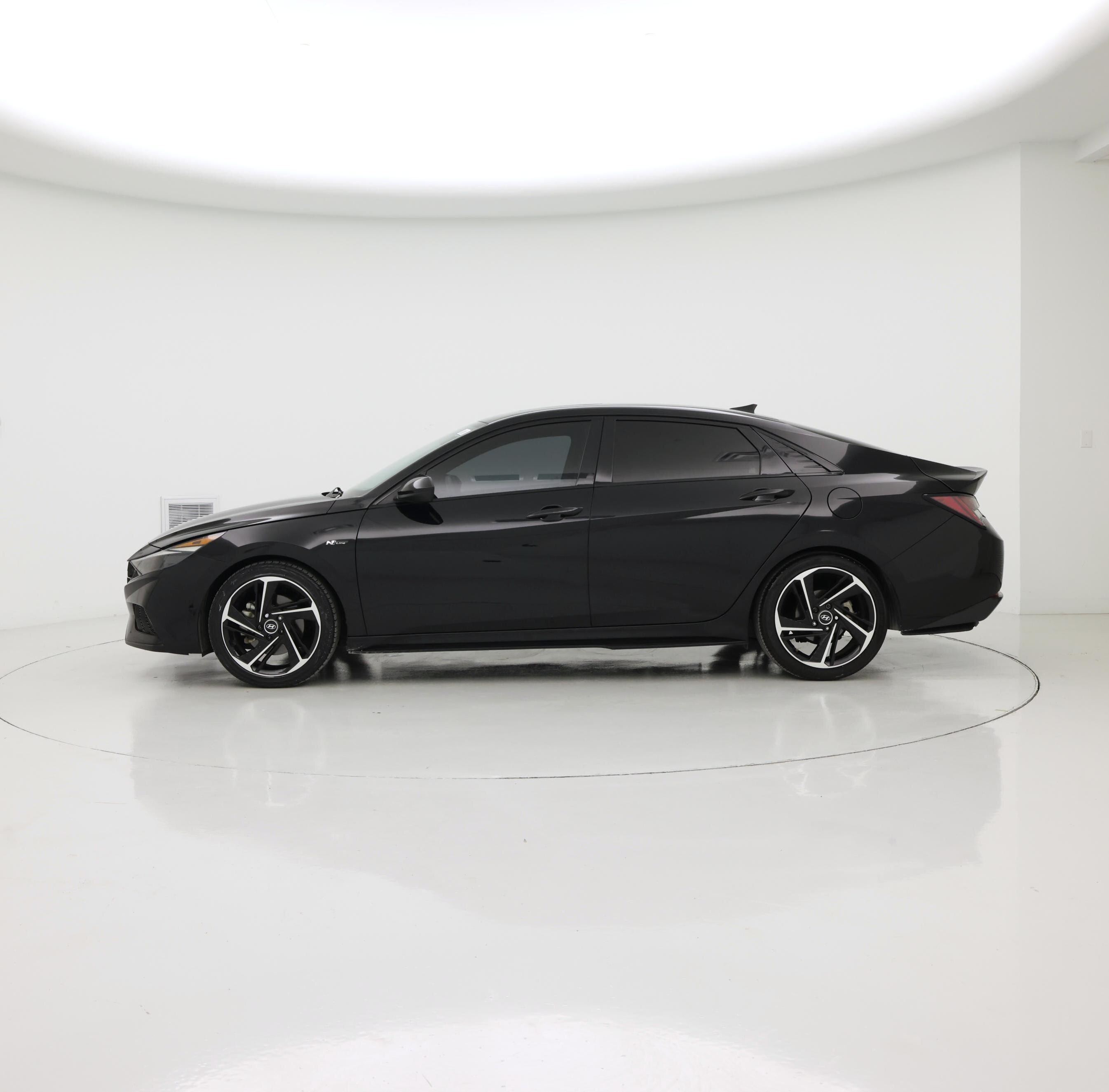 Thumbnail: 2022 Hyundai Elantra - 3