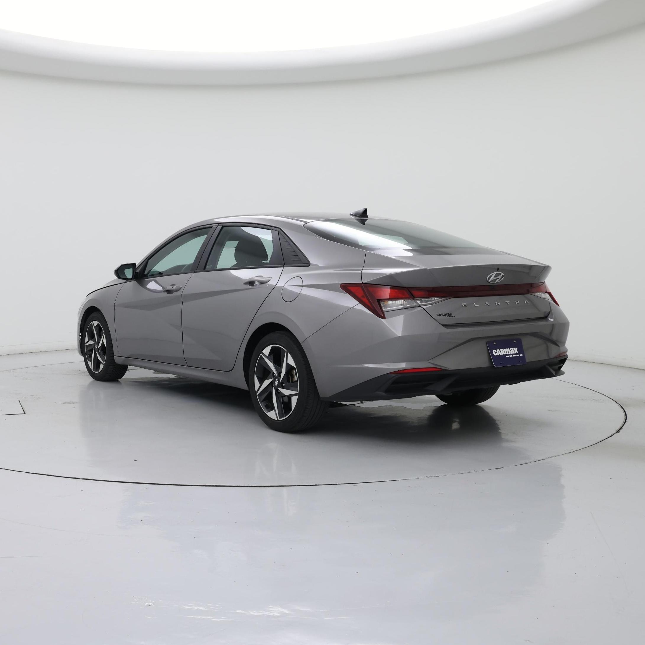 Thumbnail: 2023 Hyundai Elantra - 2