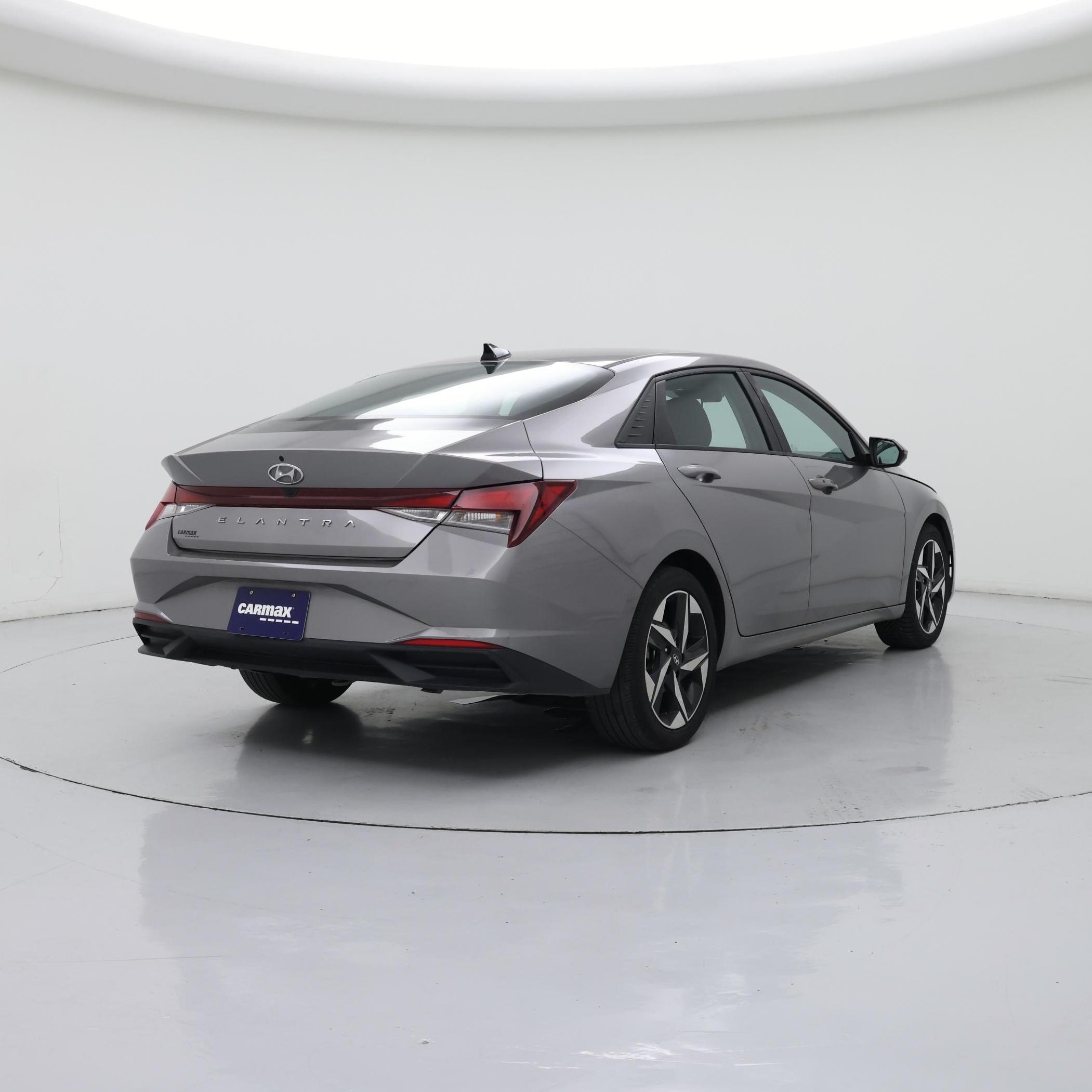 Thumbnail: 2023 Hyundai Elantra - 8