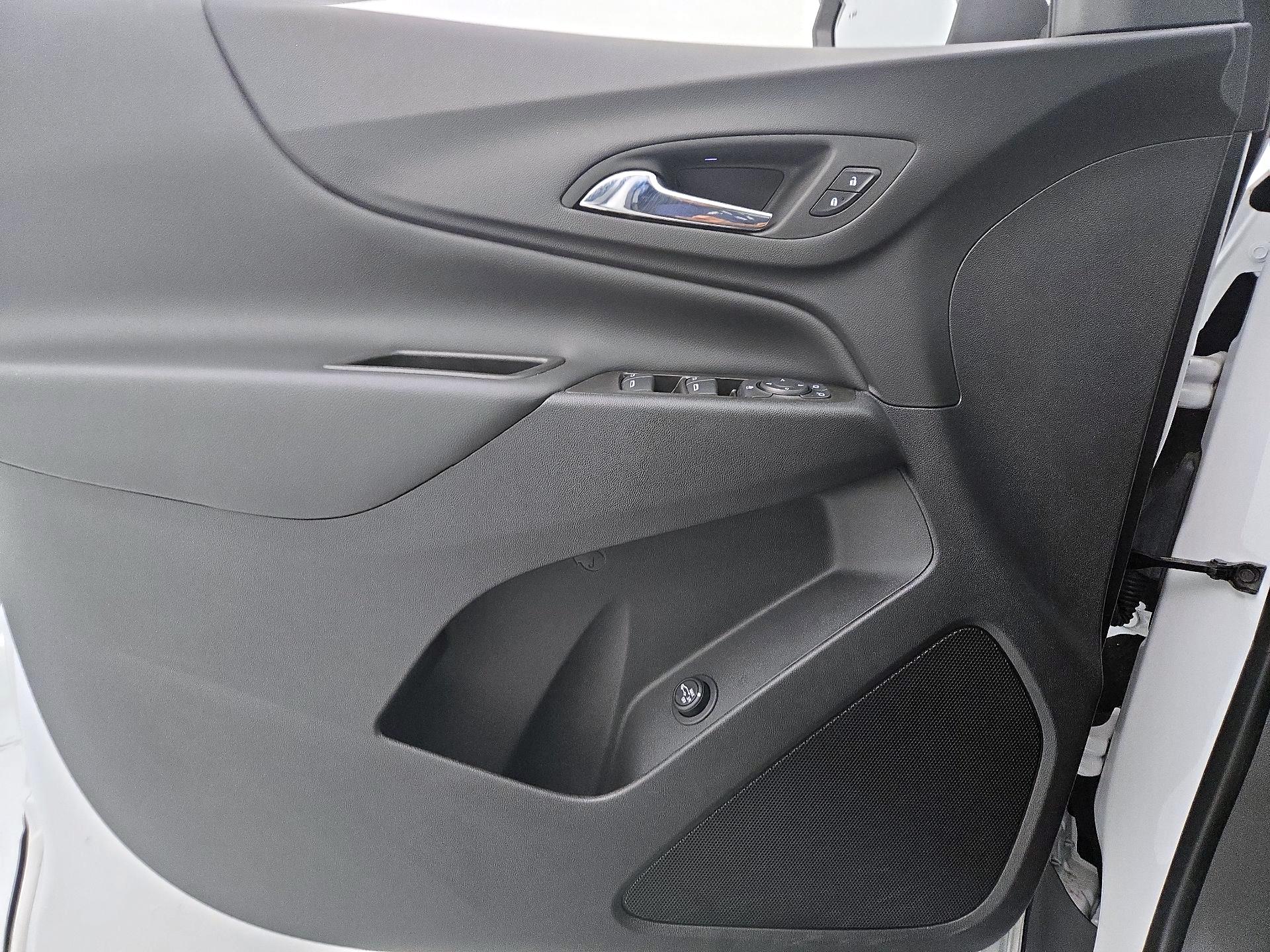 Thumbnail: 2023 Chevrolet Equinox - 12