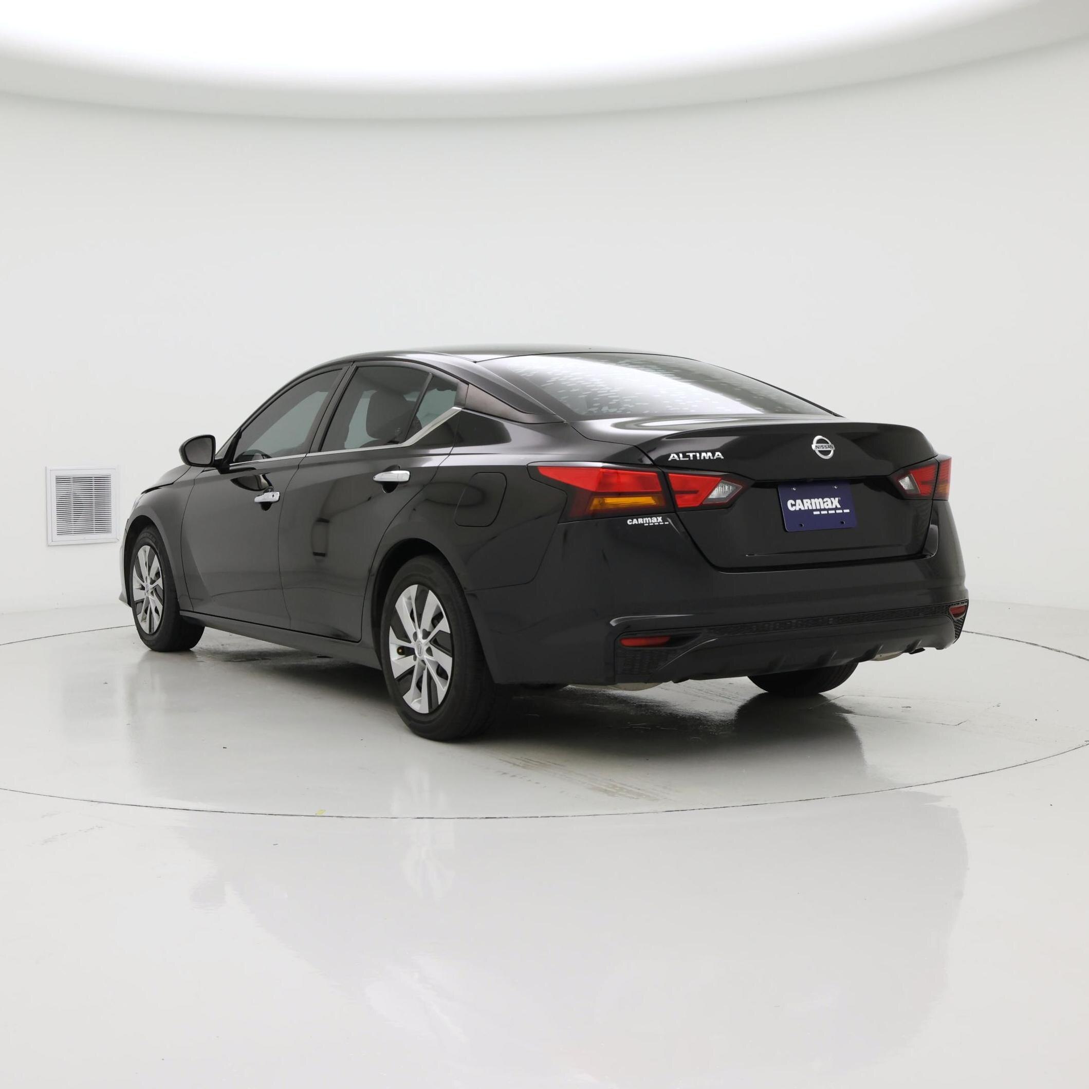 Thumbnail: 2022 Nissan Altima - 2