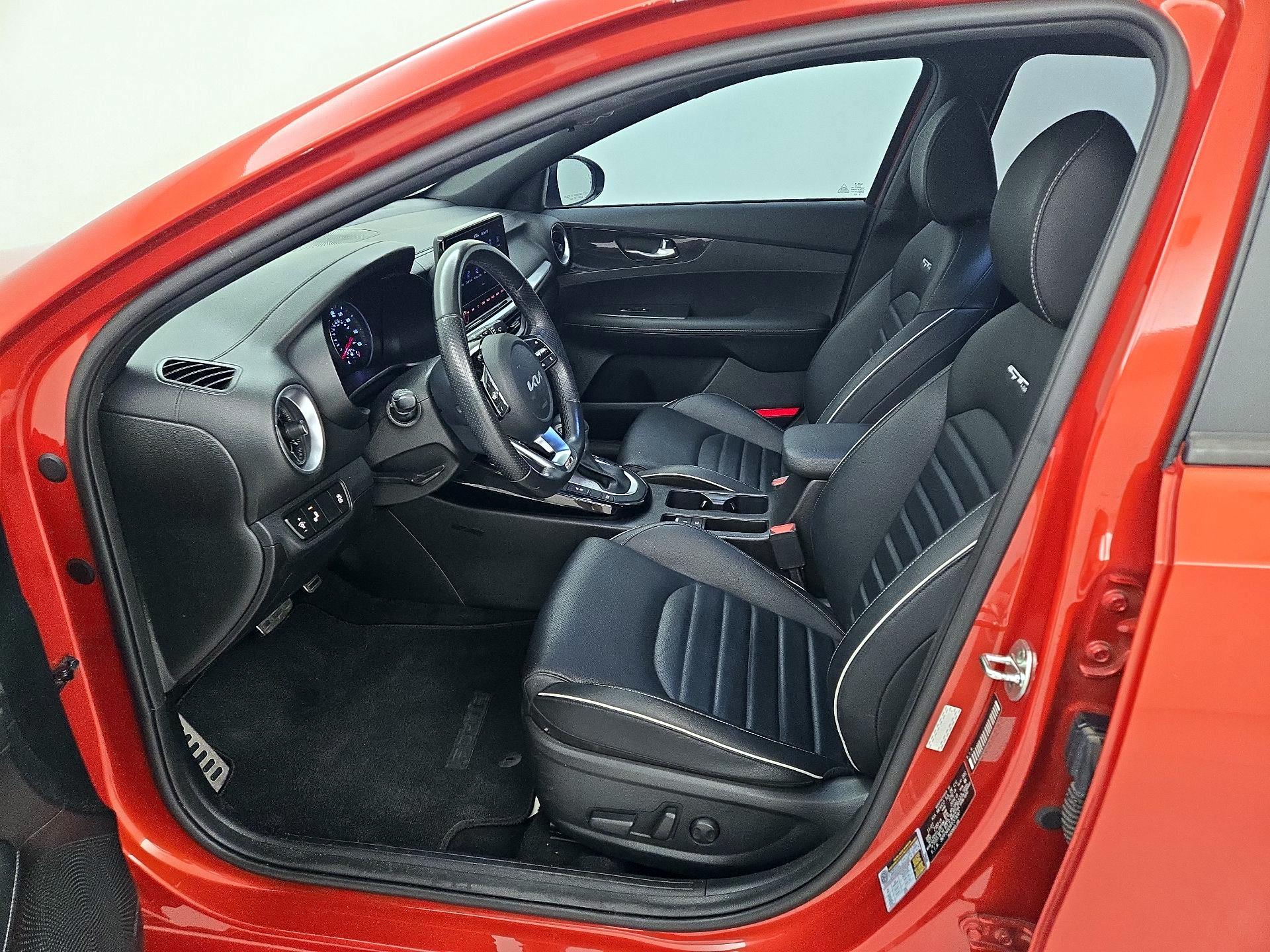 Thumbnail: 2023 Kia Forte - 11