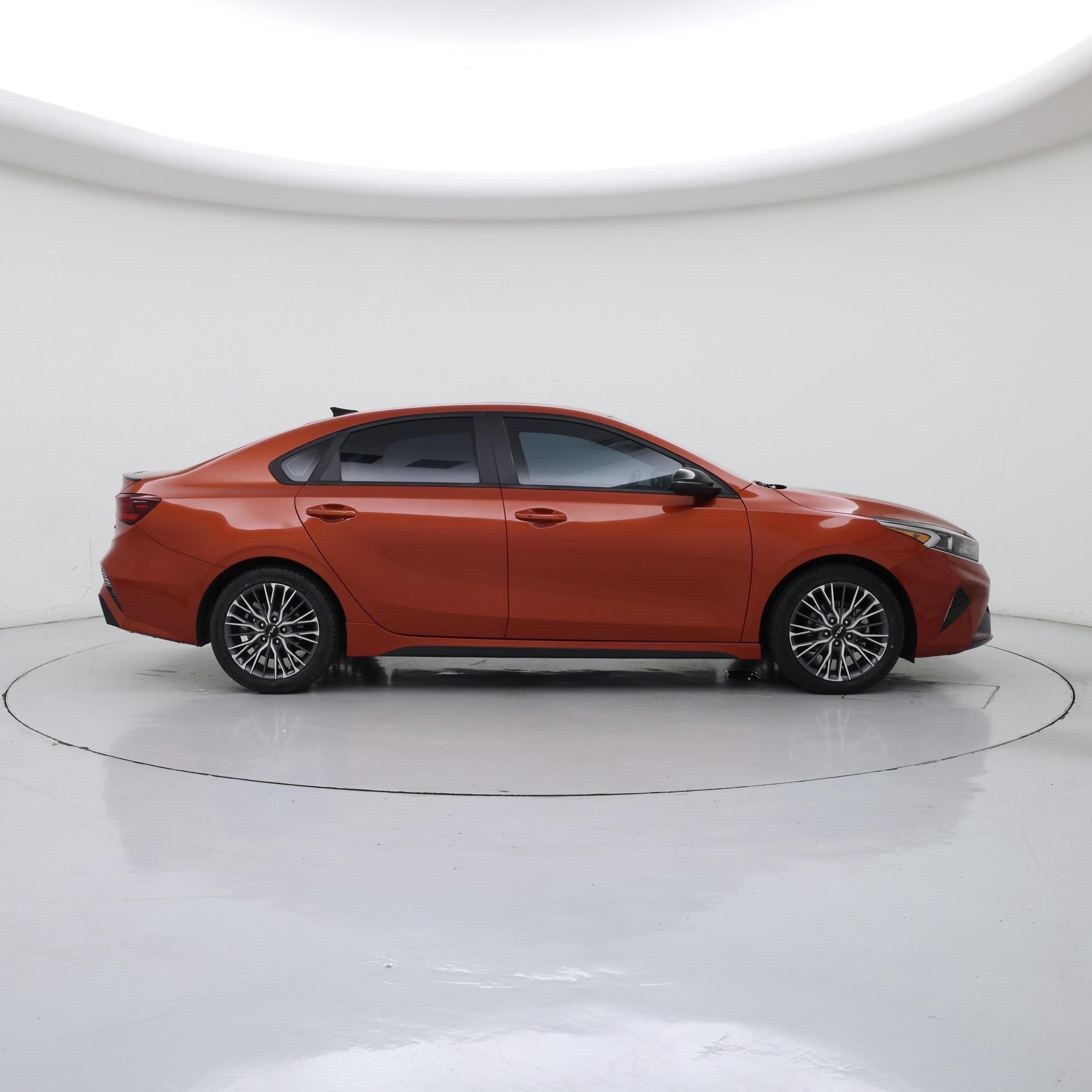 Thumbnail: 2023 Kia Forte - 7