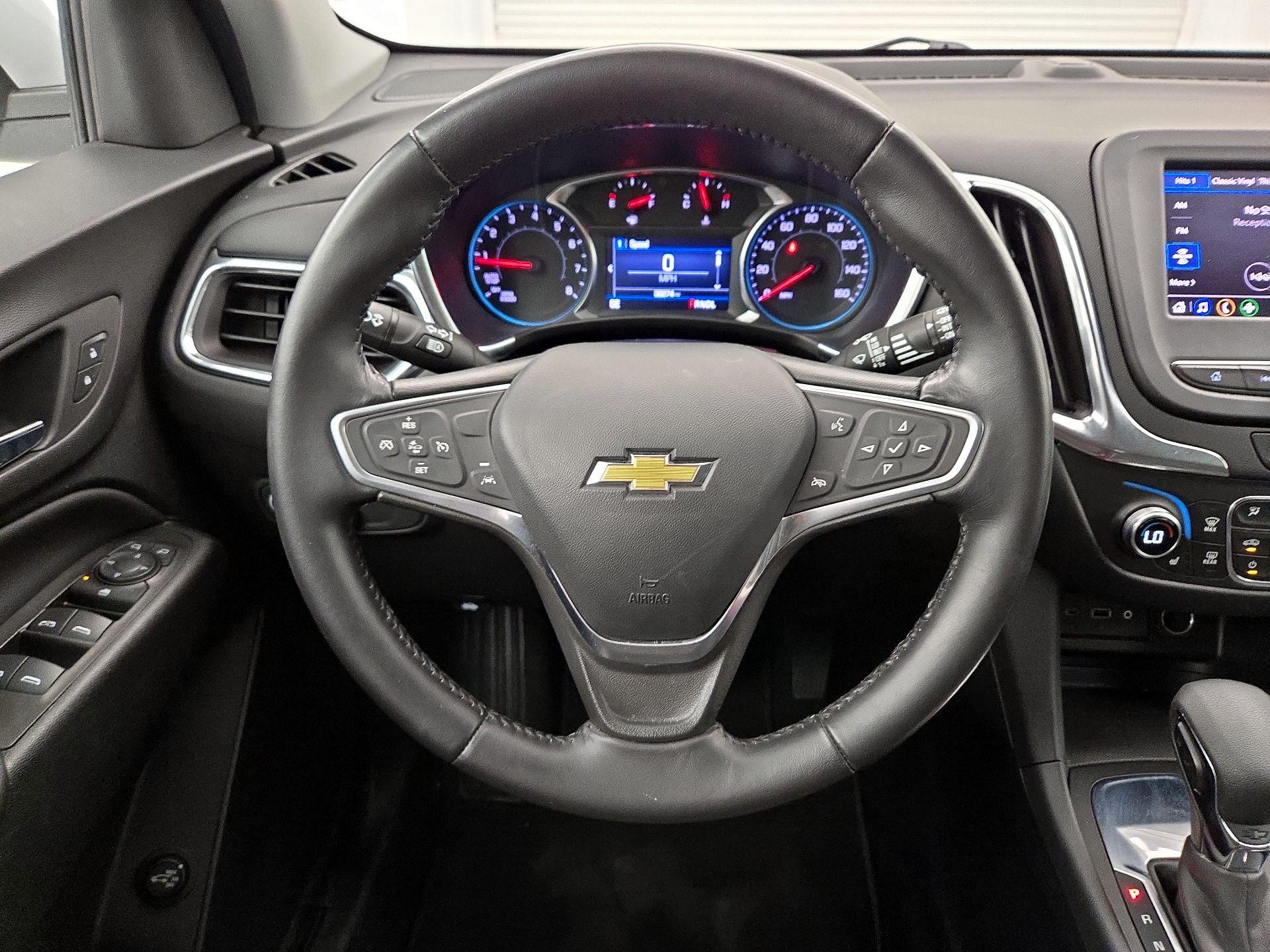Thumbnail: 2022 Chevrolet Equinox - 10
