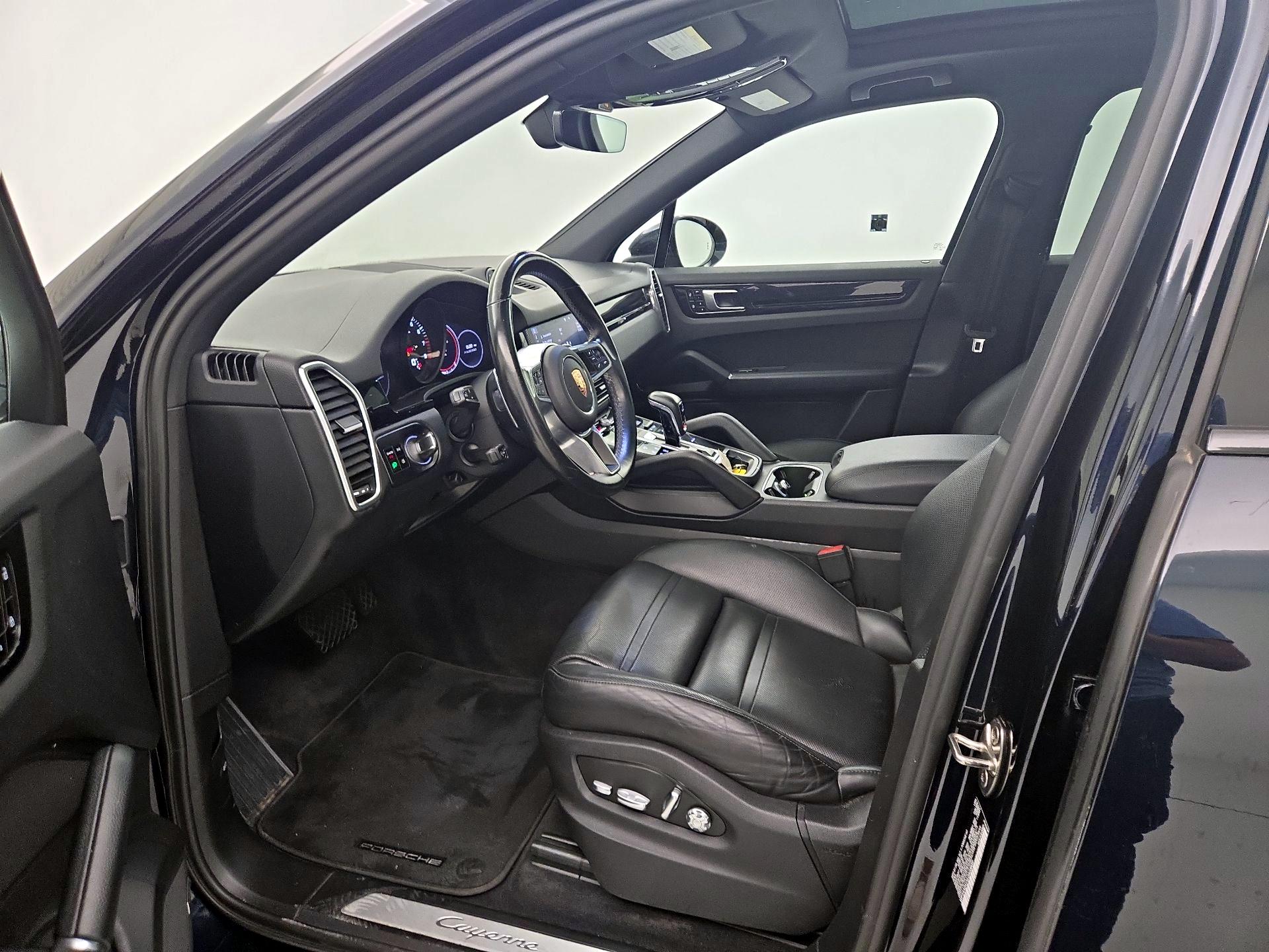 Thumbnail: 2020 Porsche Cayenne - 11