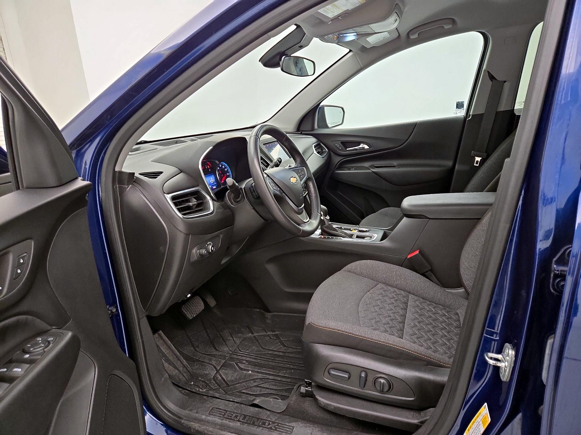 Thumbnail: 2022 Chevrolet Equinox - 11
