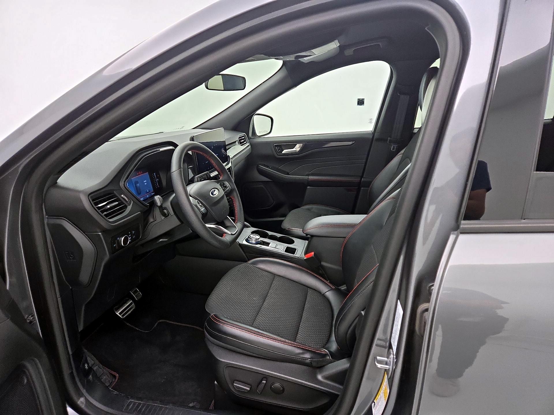 Thumbnail: 2023 Ford Escape - 11
