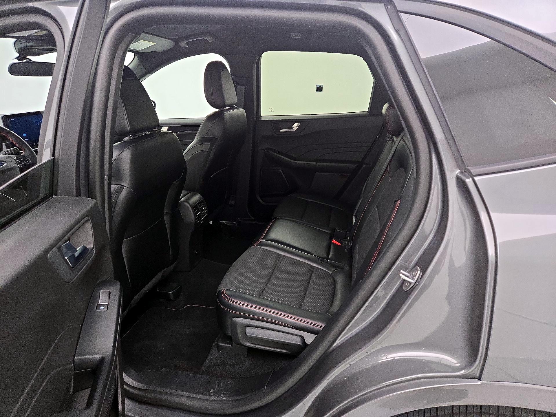 Thumbnail: 2023 Ford Escape - 20
