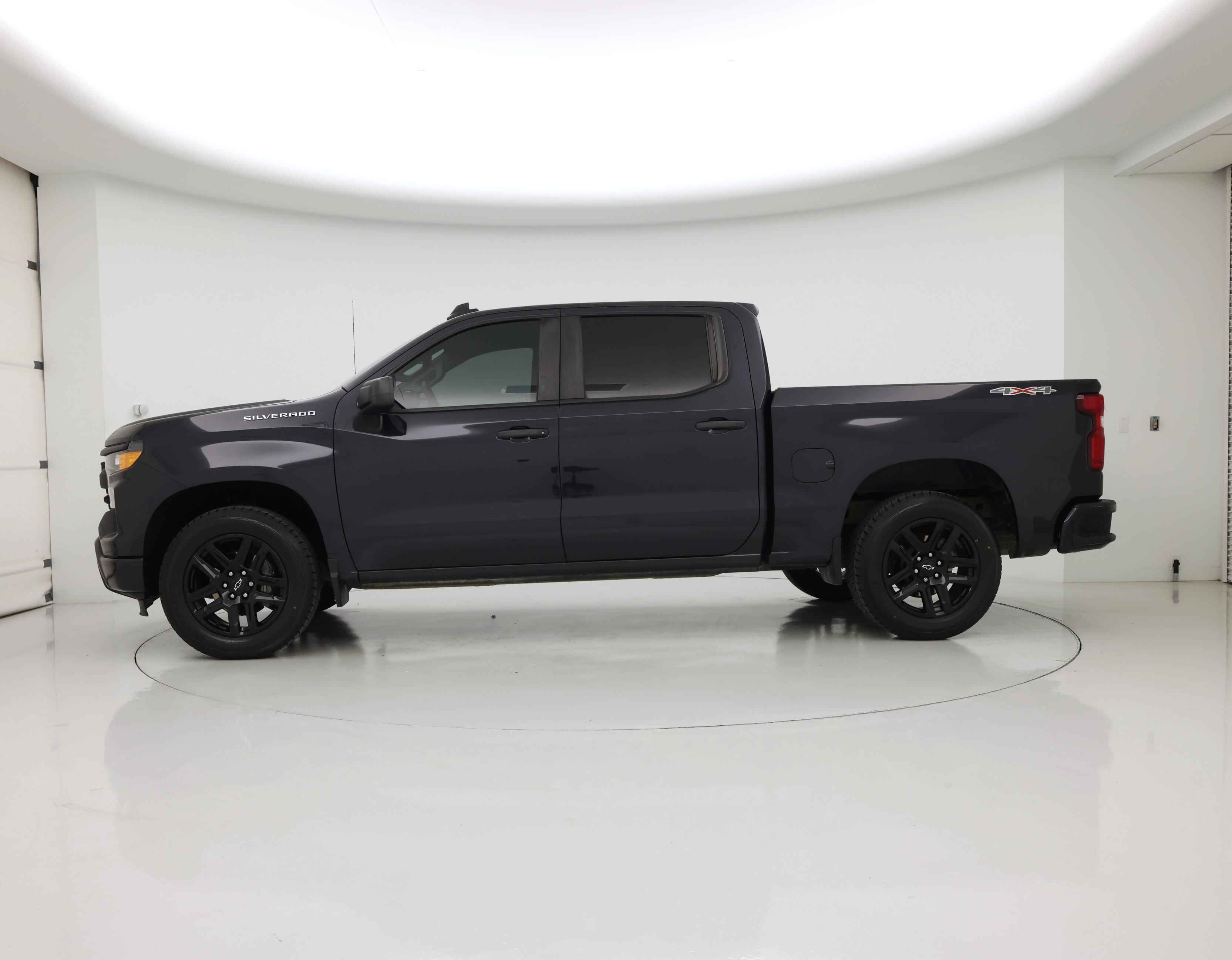 Thumbnail: 2022 Chevrolet Silverado 1500 - 3