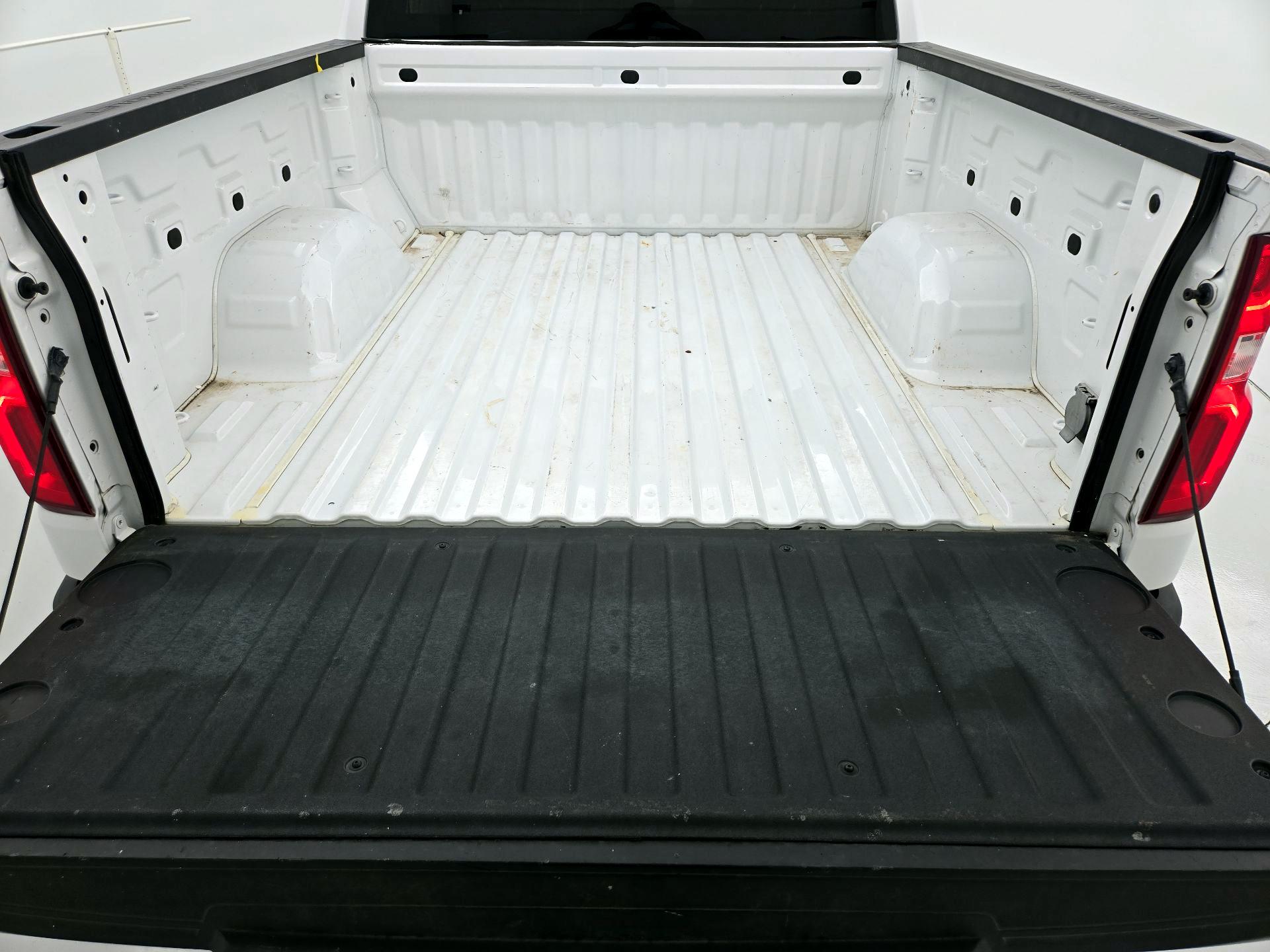 Thumbnail: 2022 Chevrolet Silverado 1500 - 20