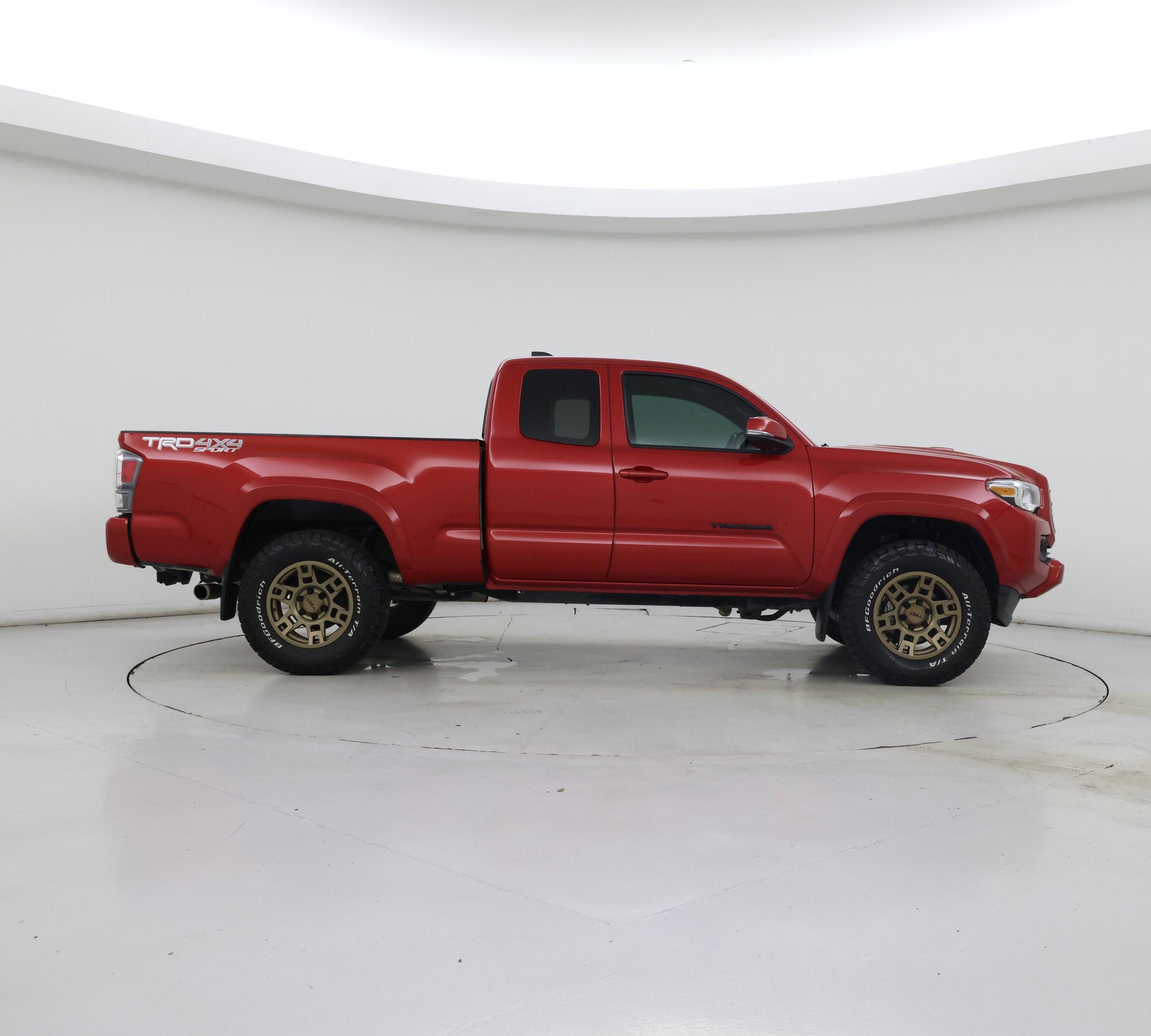 Thumbnail: 2022 Toyota Tacoma - 7