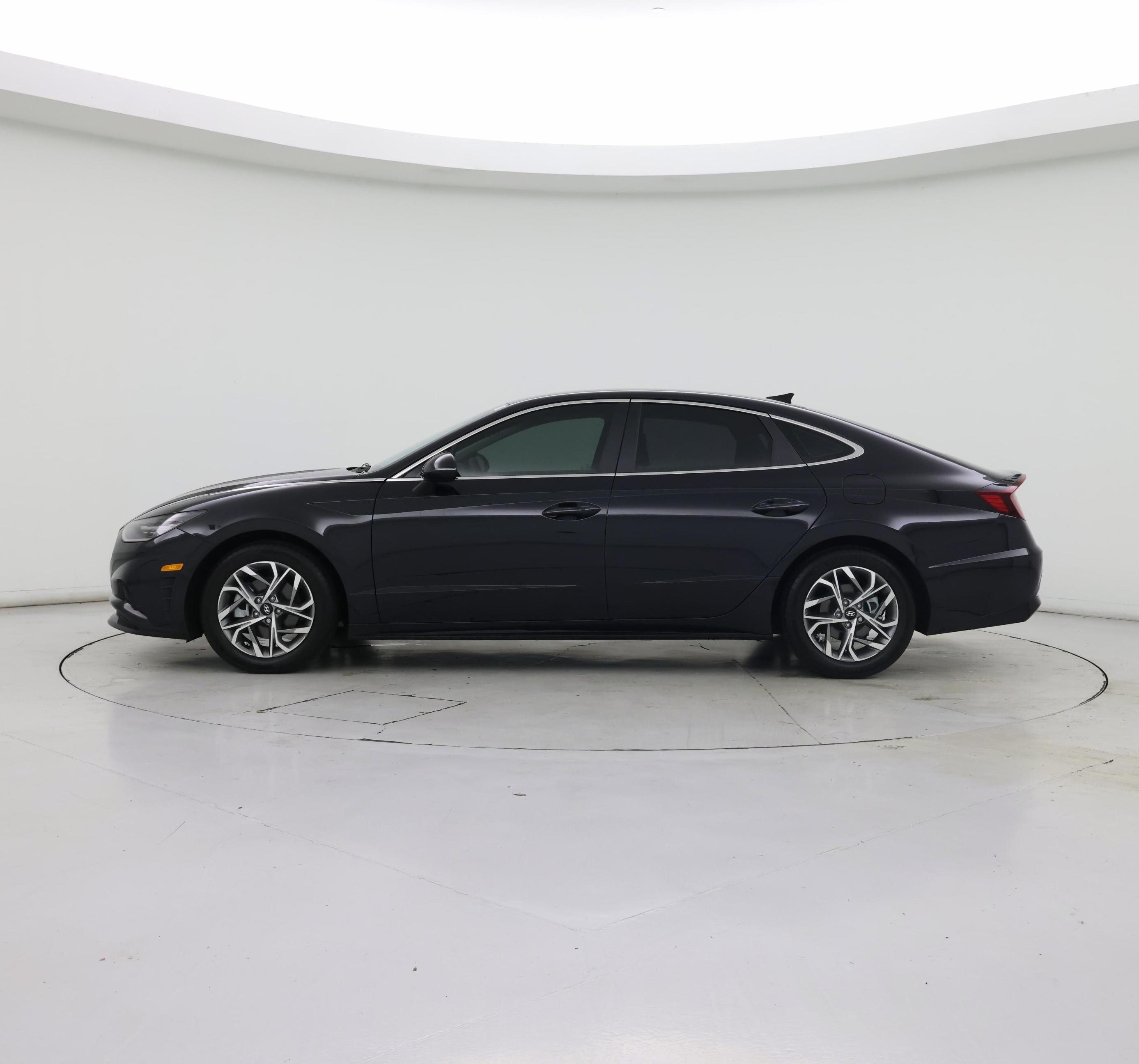 Thumbnail: 2023 Hyundai Sonata - 3
