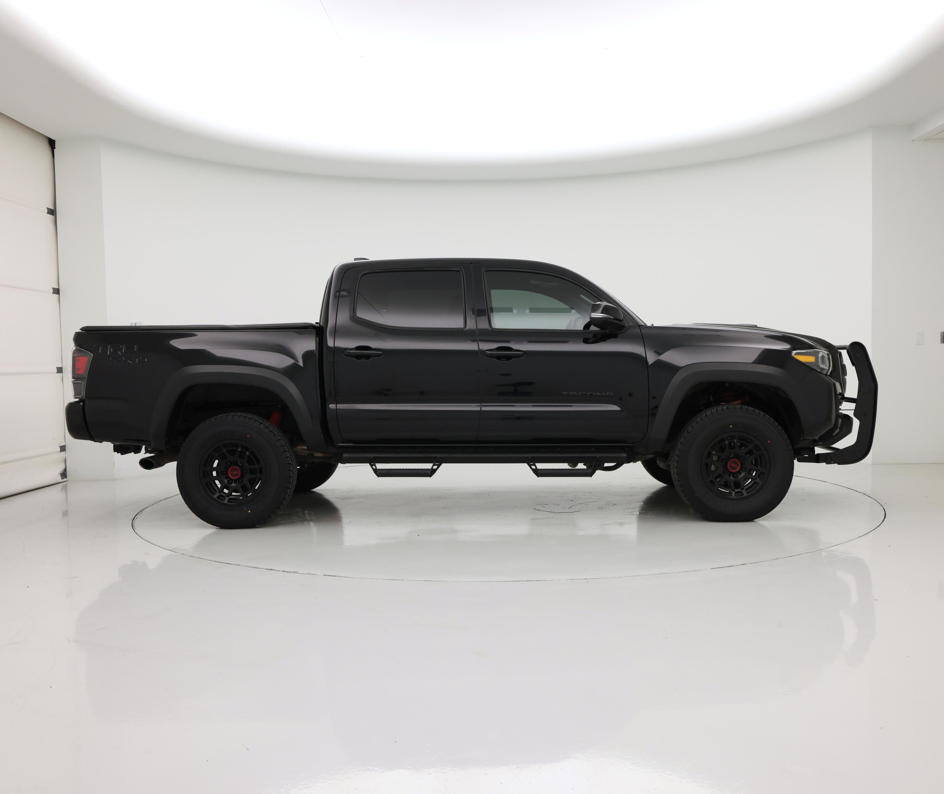Thumbnail: 2022 Toyota Tacoma - 7
