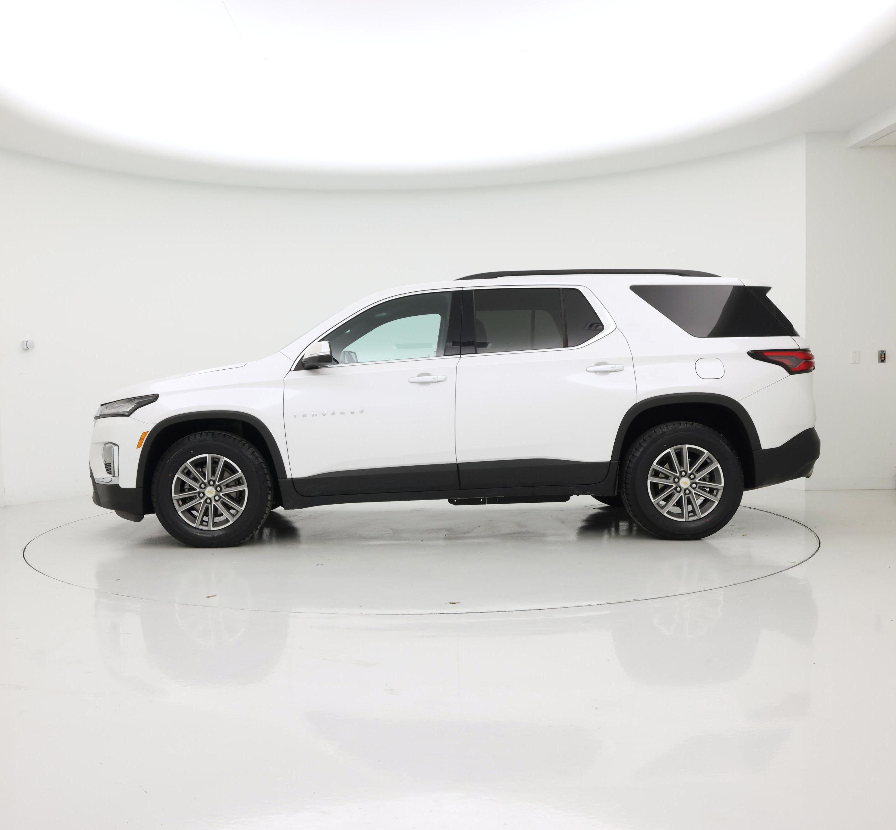 Thumbnail: 2023 Chevrolet Traverse - 3