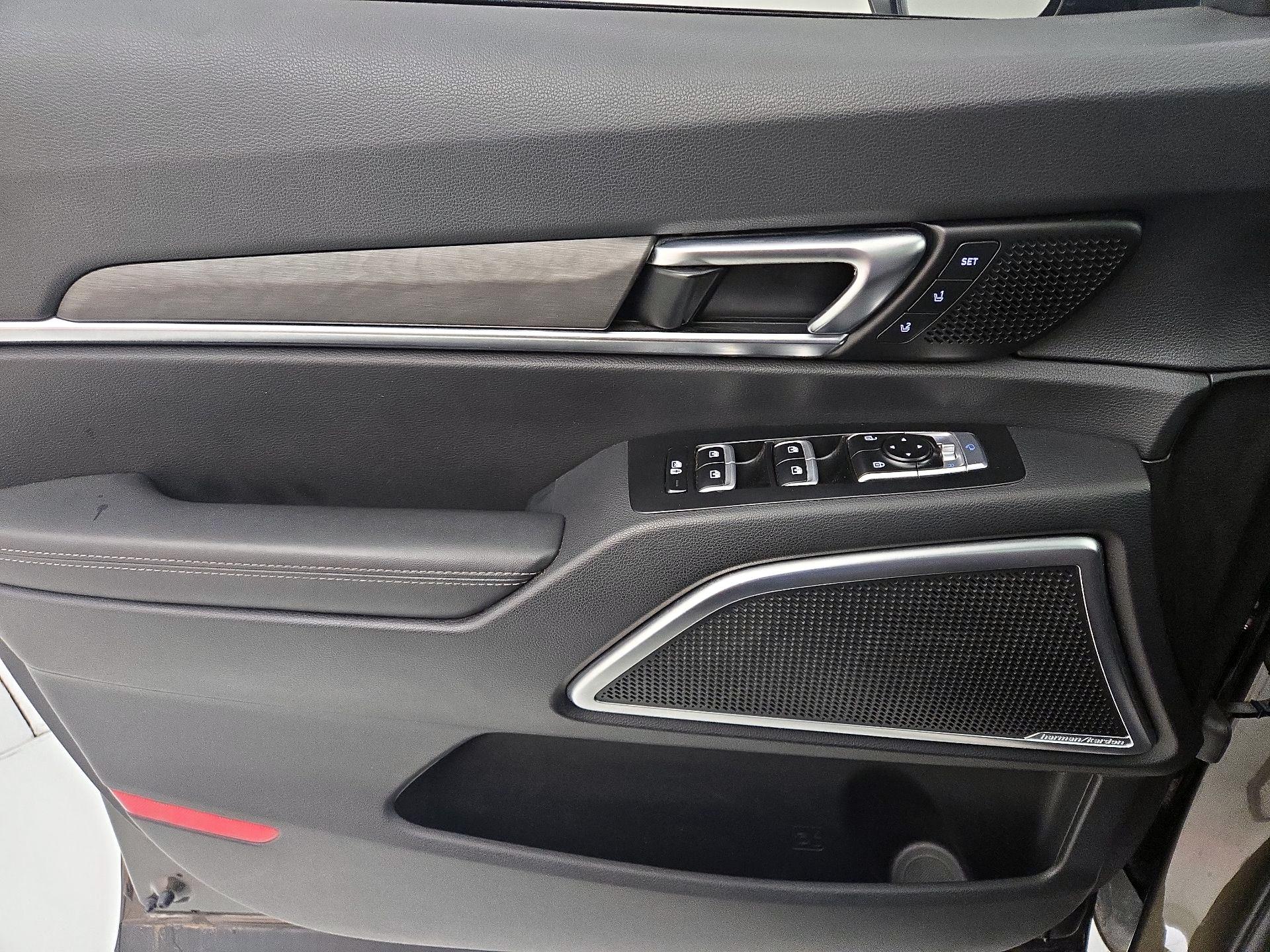 Thumbnail: 2023 Kia Telluride - 12