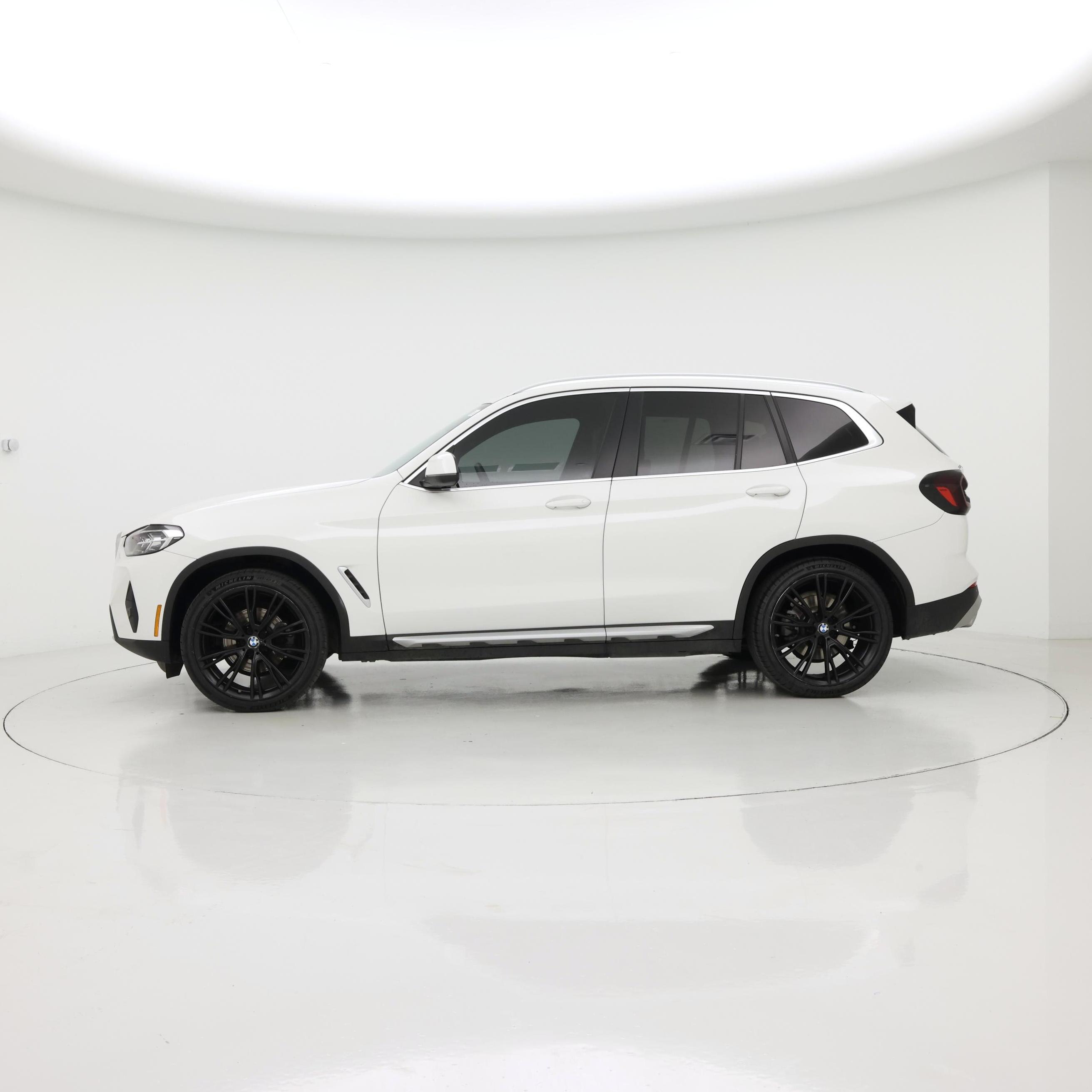 Thumbnail: 2023 BMW X3 - 3