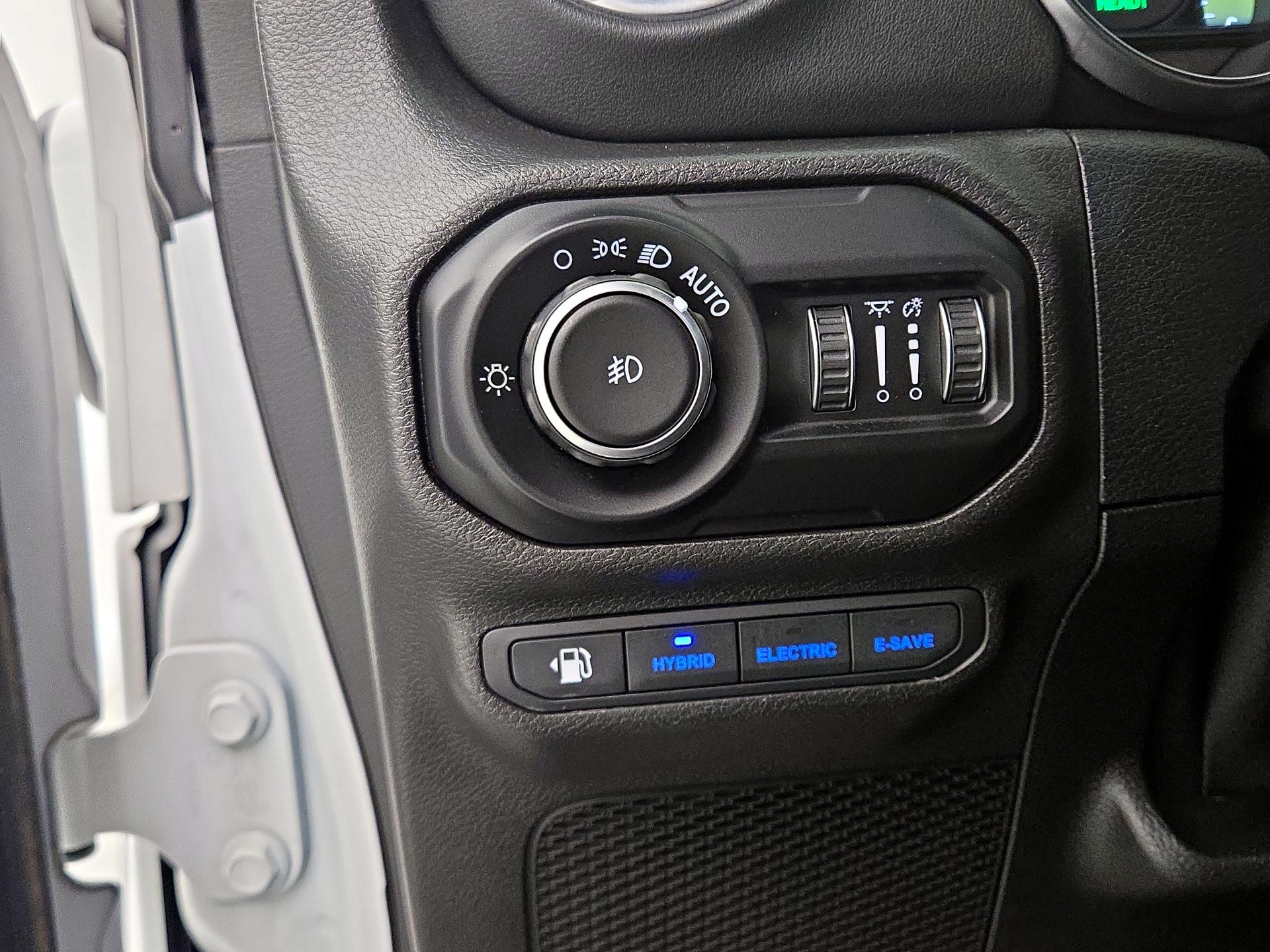Thumbnail: 2021 Jeep Wrangler - 13