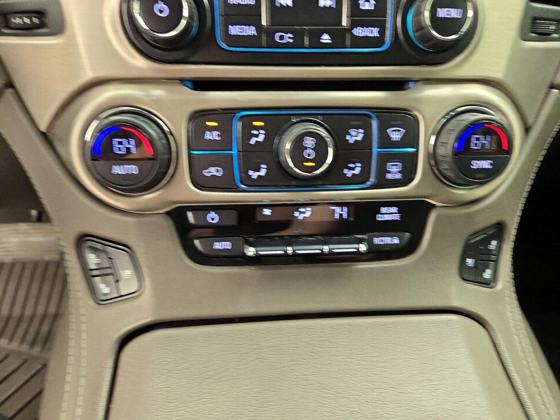 Thumbnail: 2020 GMC Yukon - 17