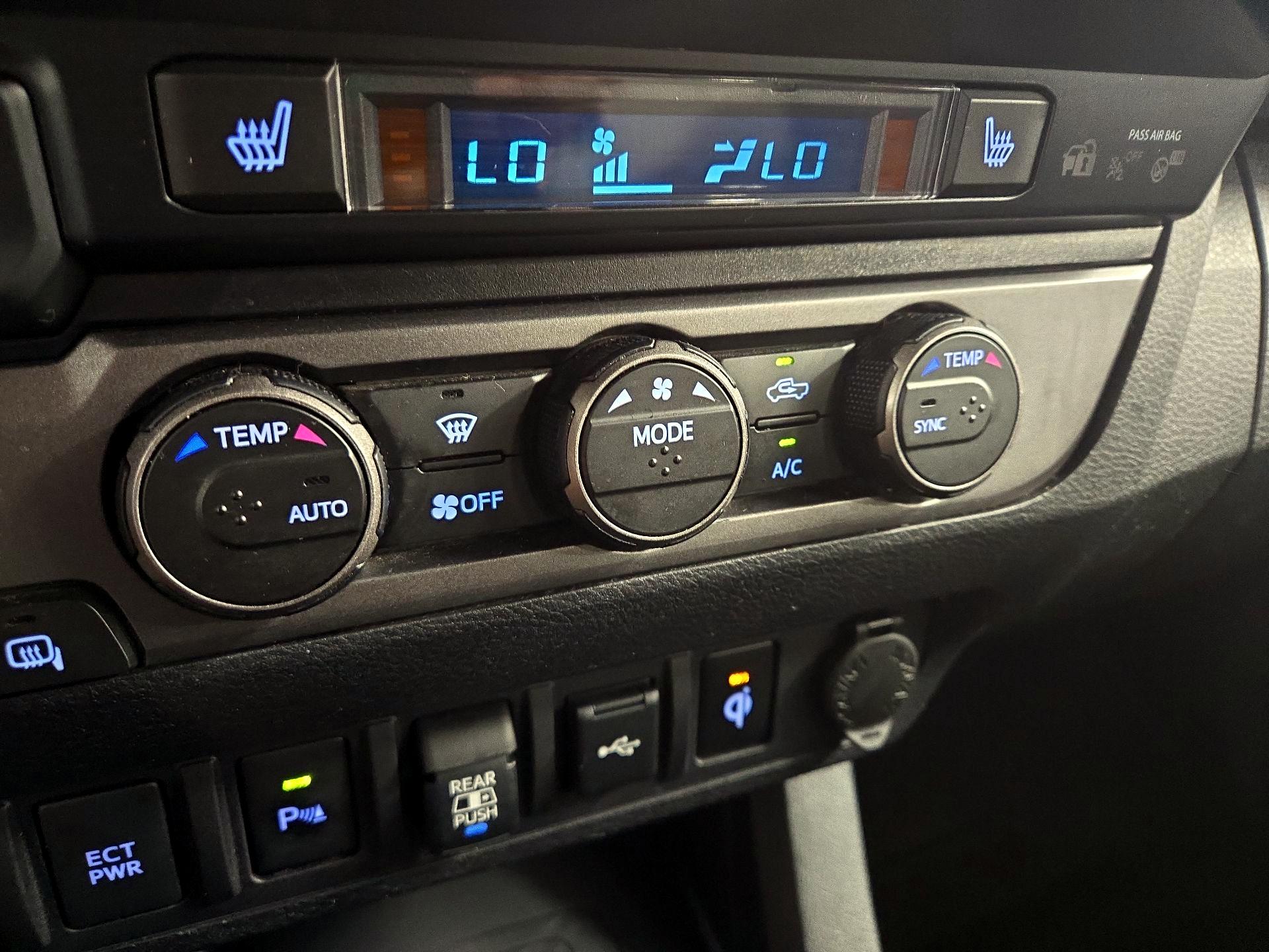 Thumbnail: 2020 Toyota Tacoma - 17