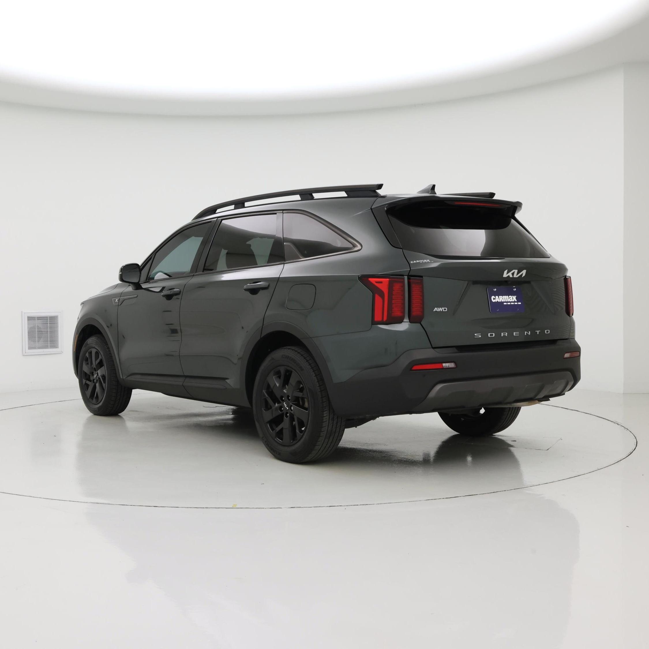 Thumbnail: 2022 Kia Sorento - 2